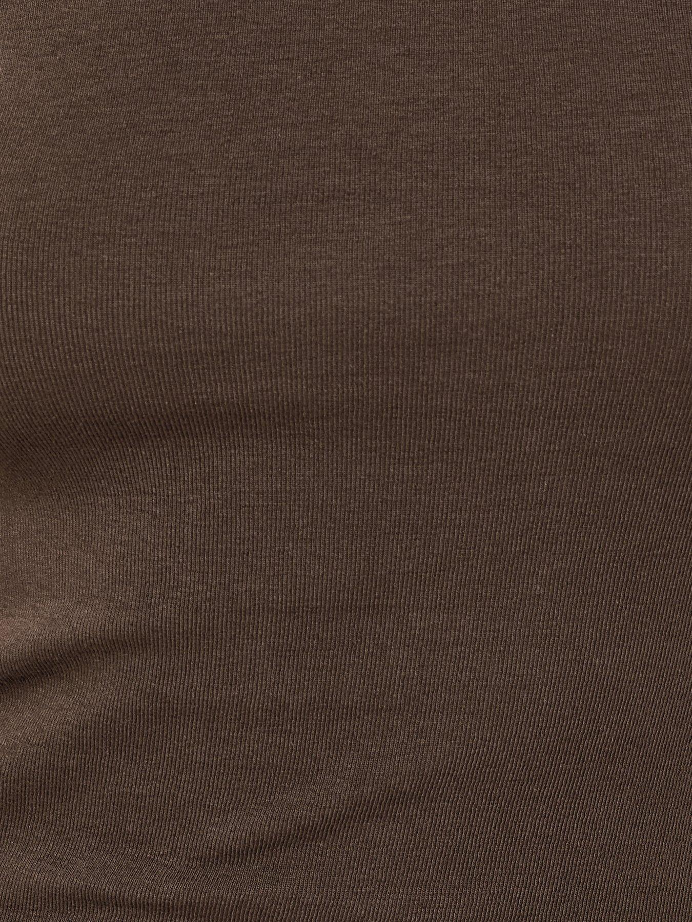 Image 5 of 5 of New Look Cotton Rich Deep Cuff Fitted Crew Neck T-Shirt - Brown