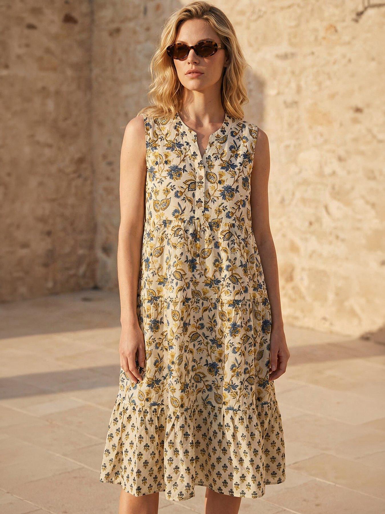 Roman Floral Contrast Collared Swing Dress