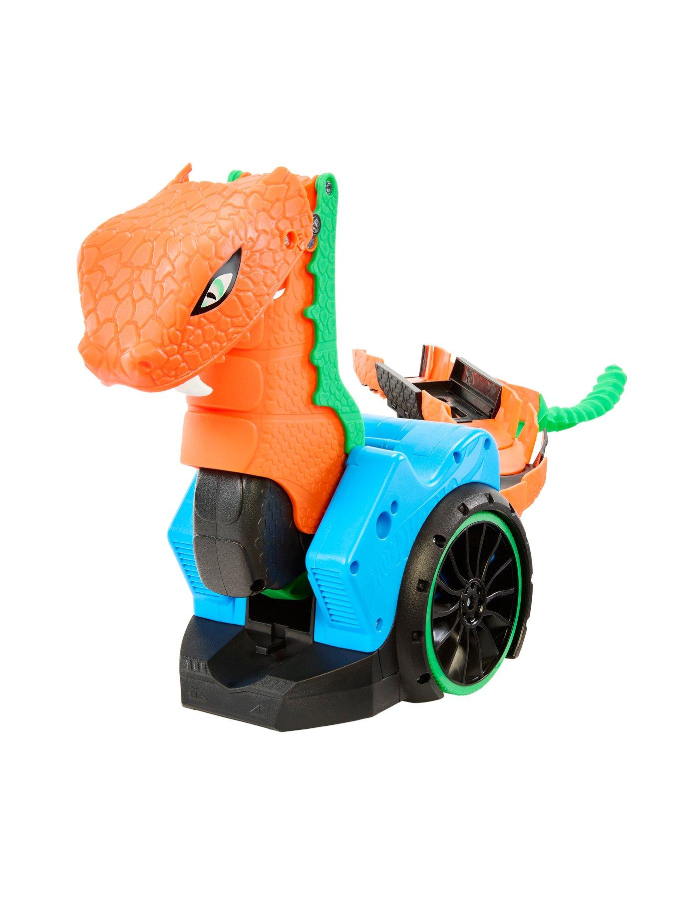 Image 3 of 4 of Hot Wheels Let's Race Slither &lsquo;N Strike RC &amp; 1 Toy Car, Battery-Powered Remote-Control Vehicle