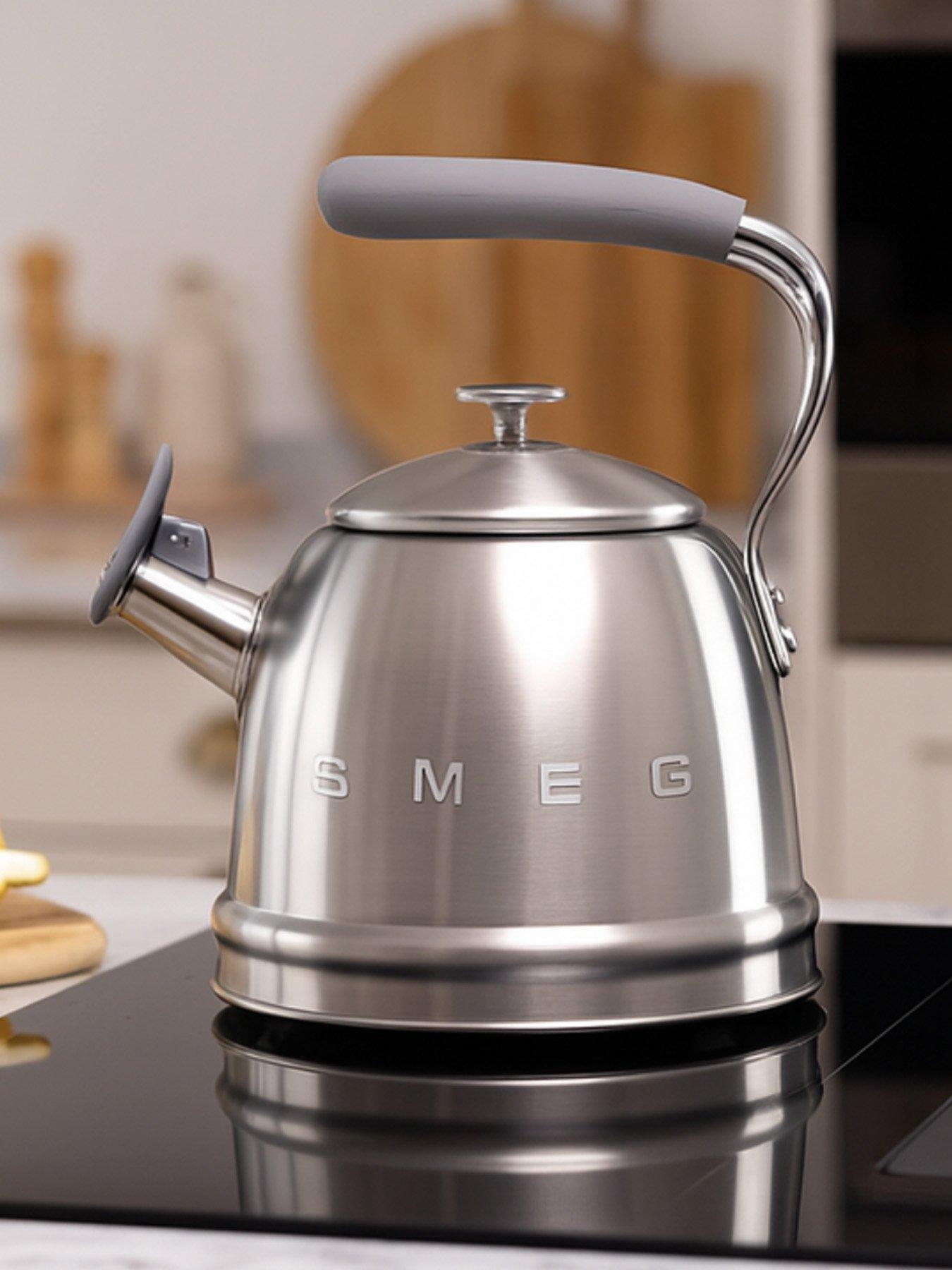Smeg 2.3L Whistling Kettle, Cool Touch Handle, Stainless Steel