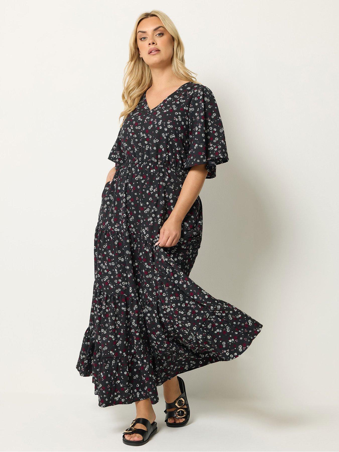 Image 3 of 4 of Yours Curve Floral Ditsy Print Textured Maxi Dress - Black