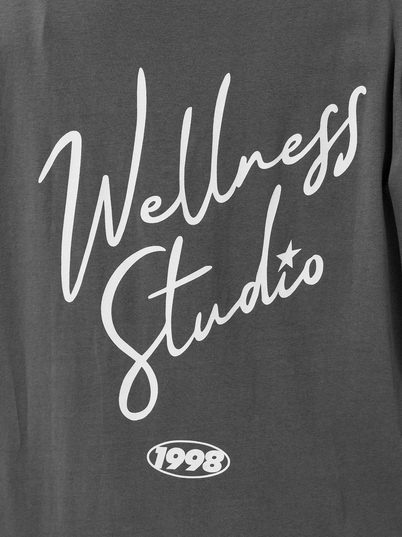Image 4 of 4 of Yours Curve Wellness Studio Active T-Shirt - Grey