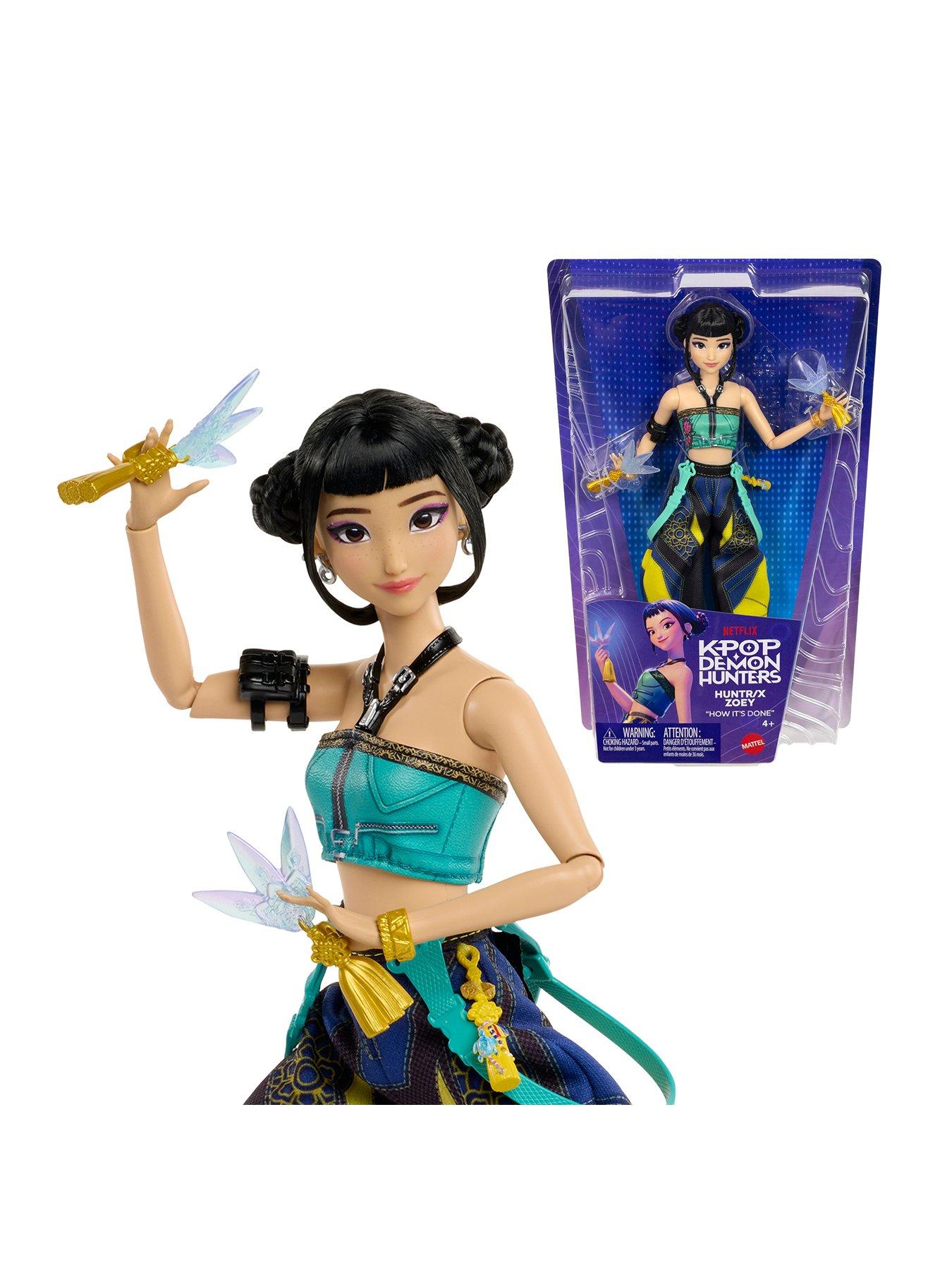 Image 1 of 7 of K-Pop Demon Hunters <p>HUNTR/X Zoey How It's Done Fashion Doll with Spirit Blades Accessory</p>