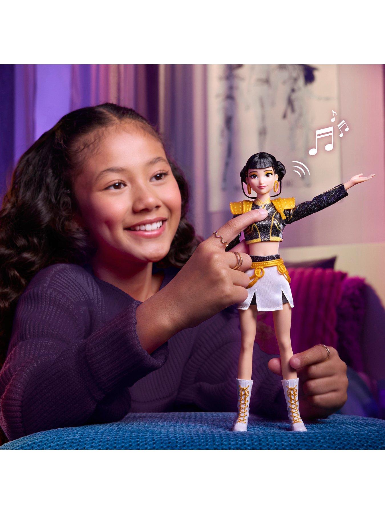 K-Pop Demon Hunters HUNTR/X Zoey Golden Singing Doll with Sound