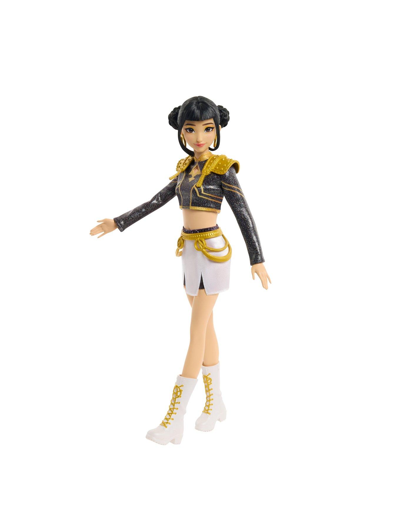 Image 7 of 7 of K-Pop Demon Hunters Press-To-Sing Zoey Singing Doll