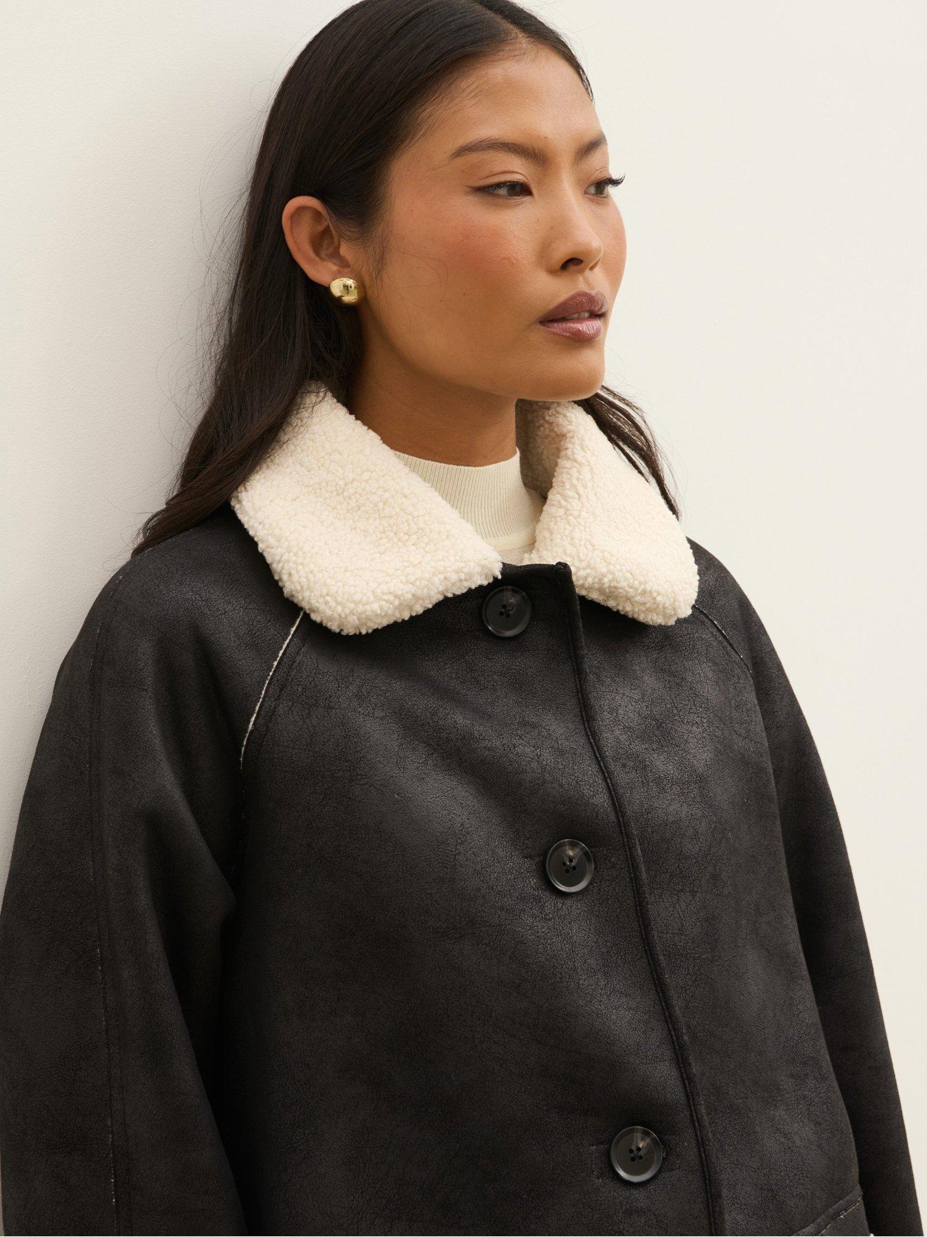 Image 4 of 4 of Pretty Lavish Womens Sawyer Faux Suede Borg Lined Aviator Coat - Black