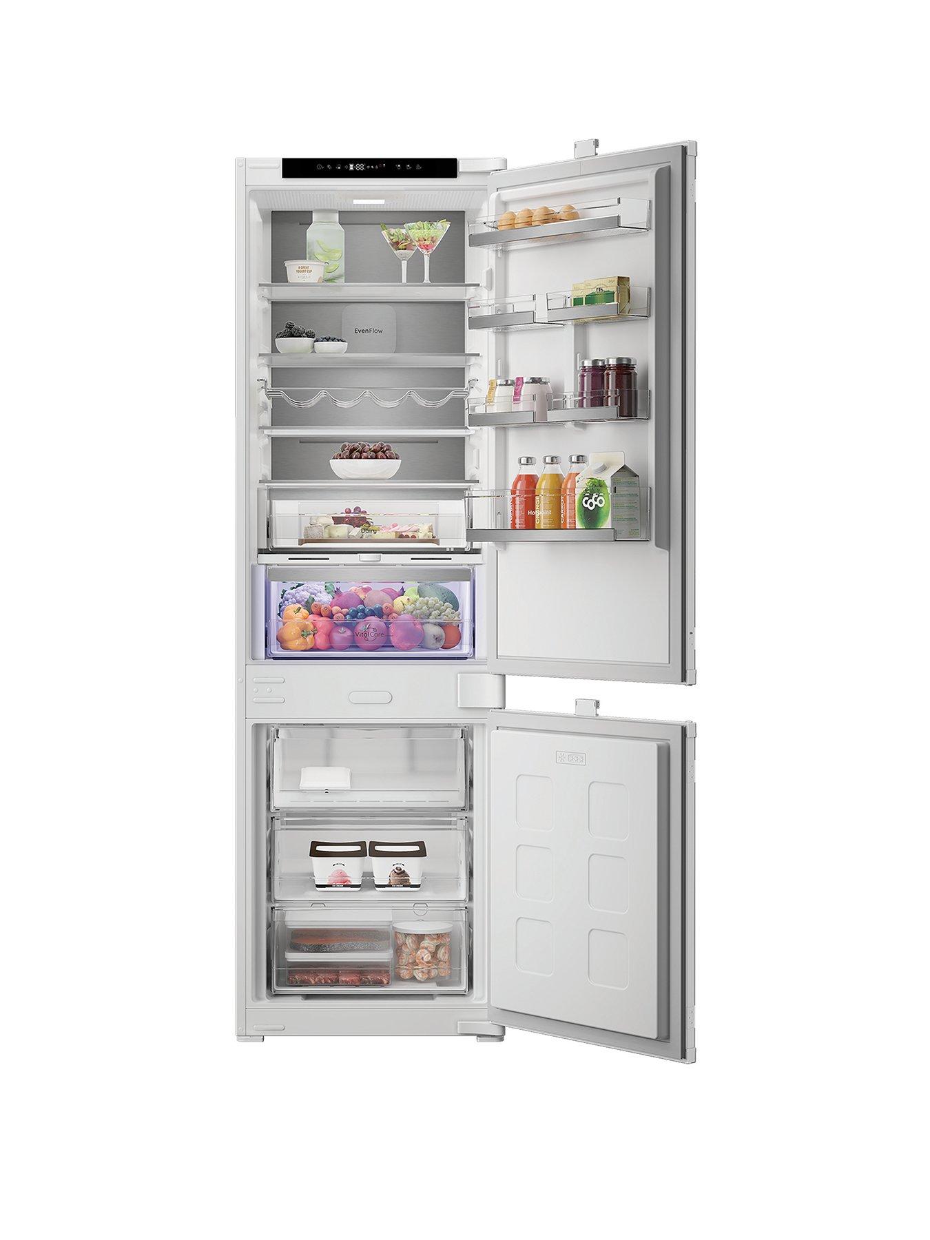 Hotpoint HPK25293B5UK Dual No Frost 70/30 Integrated Fridge Freezer with VitalCare