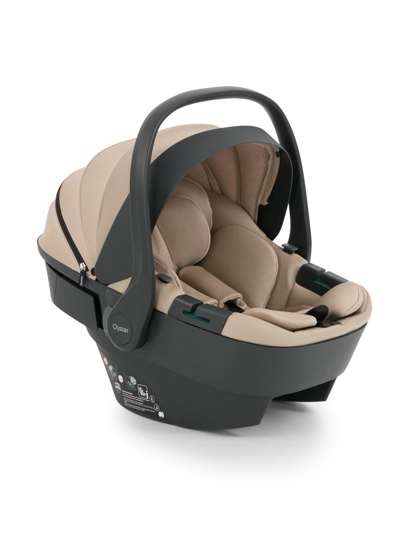 Image 4 of 6 of Oyster 4 Luxury Pushchair Bundle - Fawn