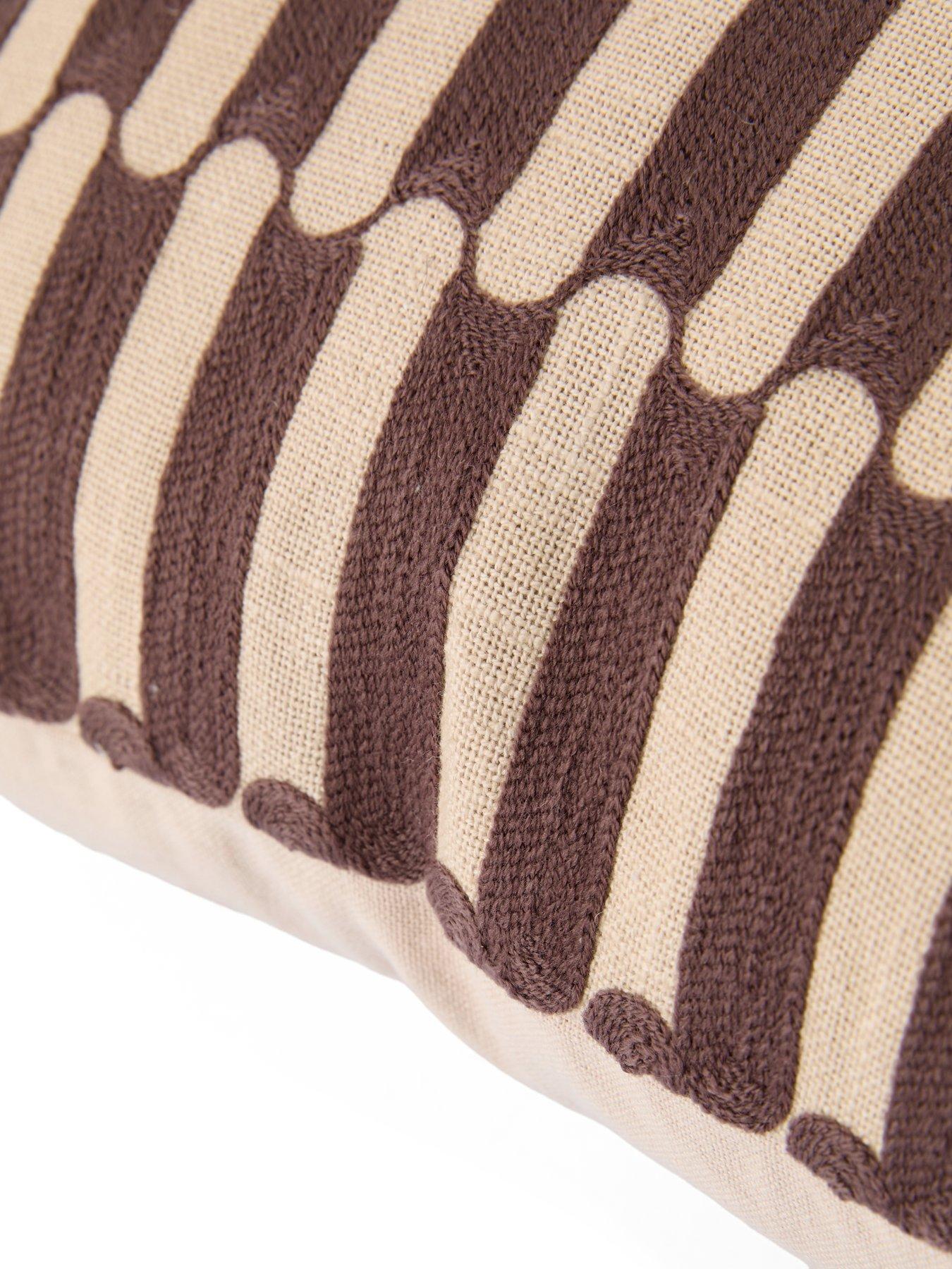 Image 7 of 7 of The Very Collection Retro Embroidered Cushion