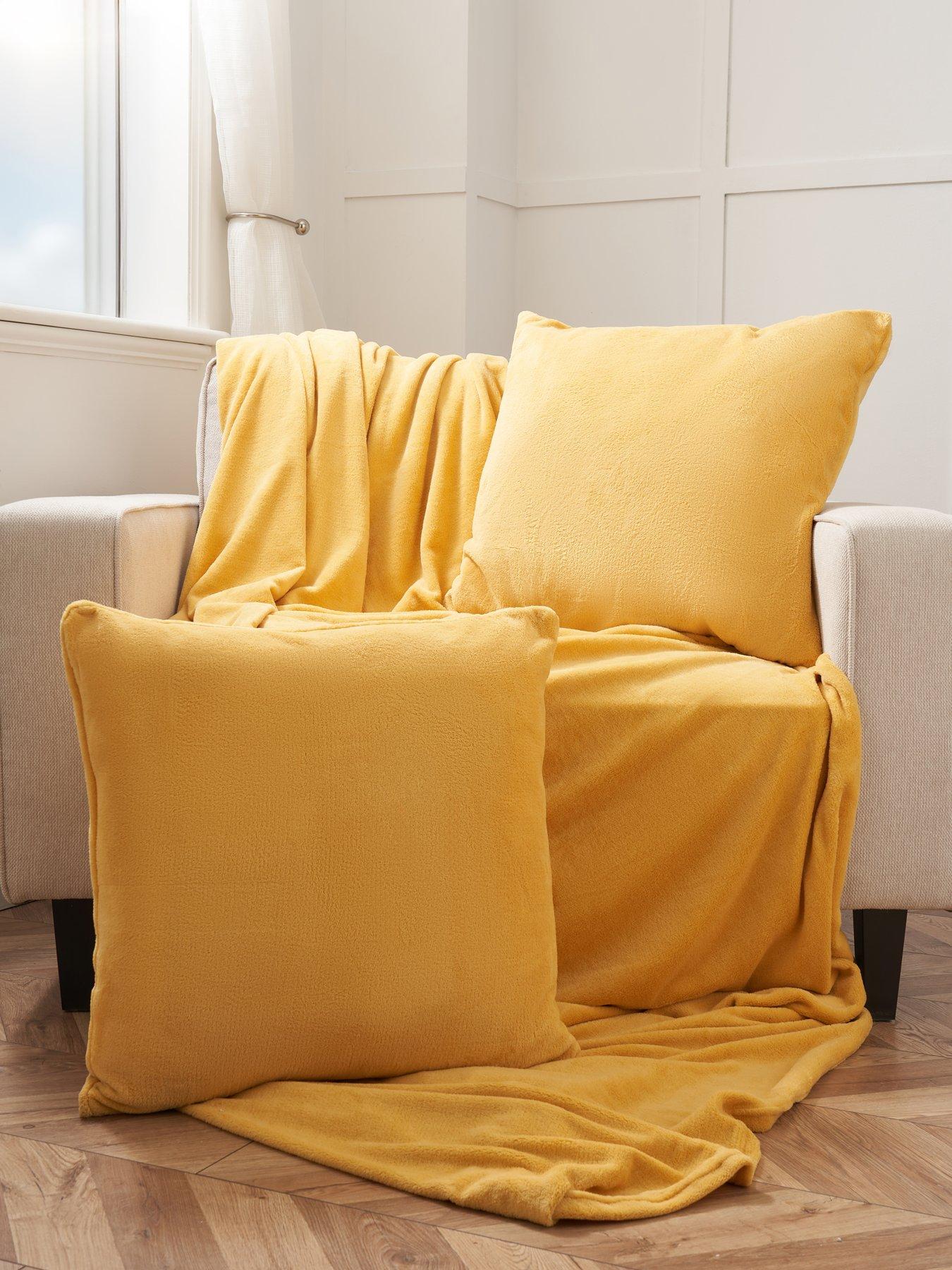 The Very Collection Jumbo Fleece Bundle Set