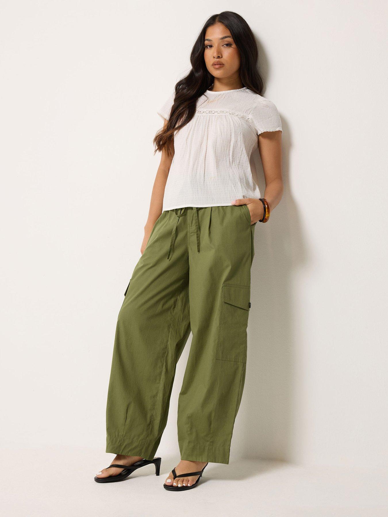 Image 3 of 4 of PixieGirl Petite Poplin Cargo Pocket Trousers - Green