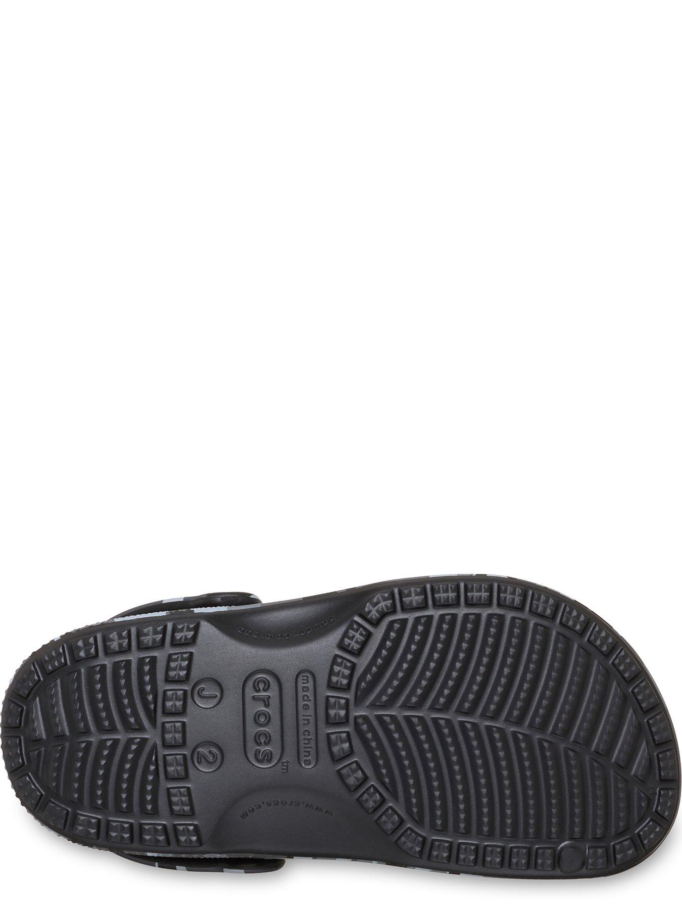 Image 5 of 7 of Crocs Junior Classic Camouflage Clog - Black/slate Grey