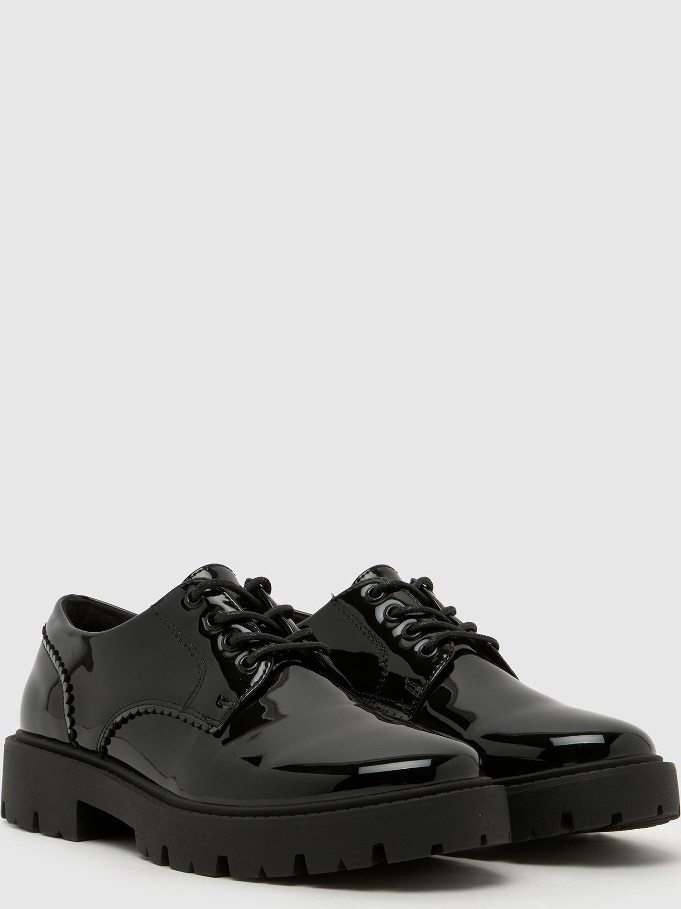 Image 4 of 4 of Schuh Patent Lace Up