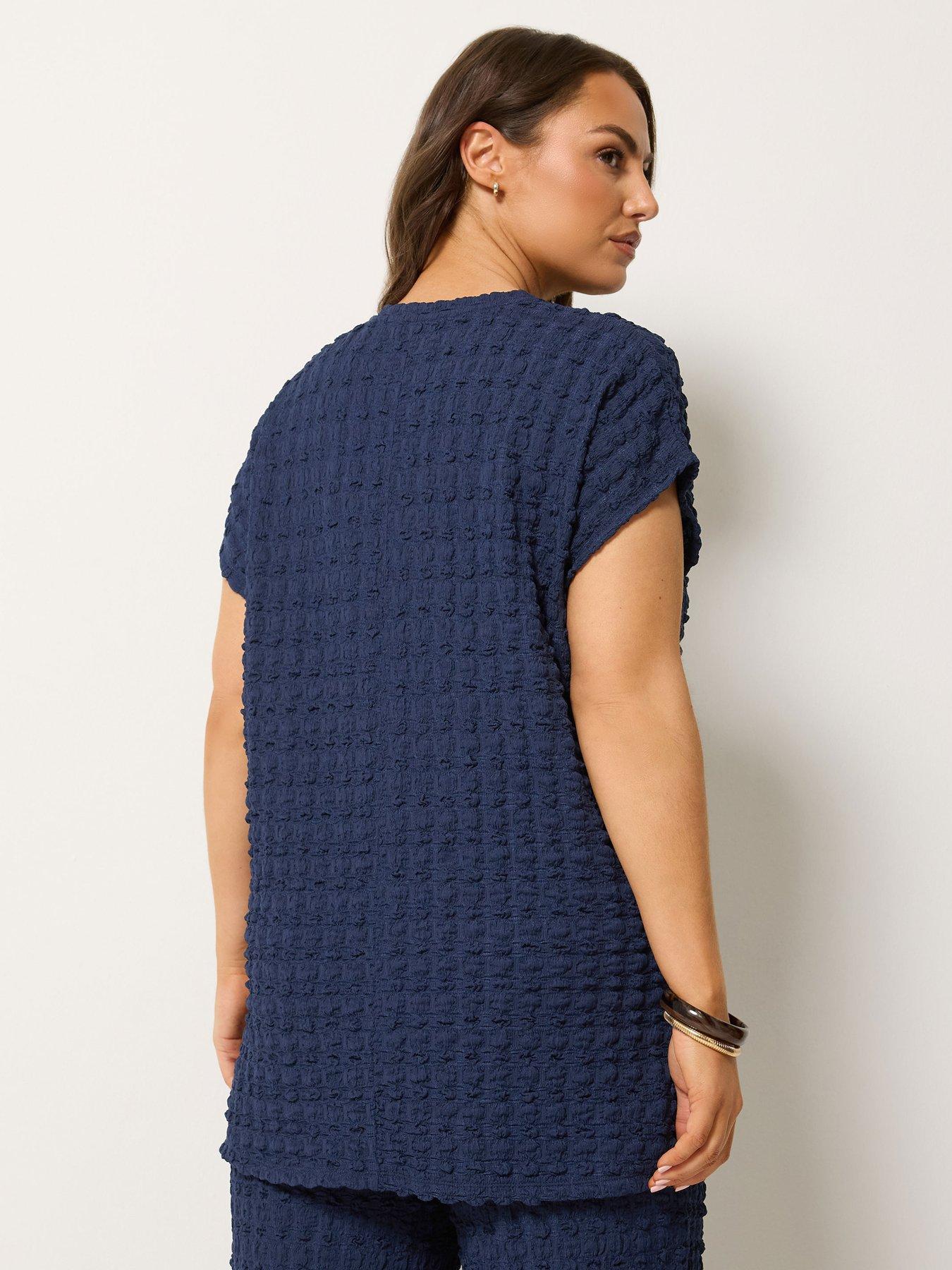 Image 2 of 4 of Yours Curve Bubble Texture Top - Blue