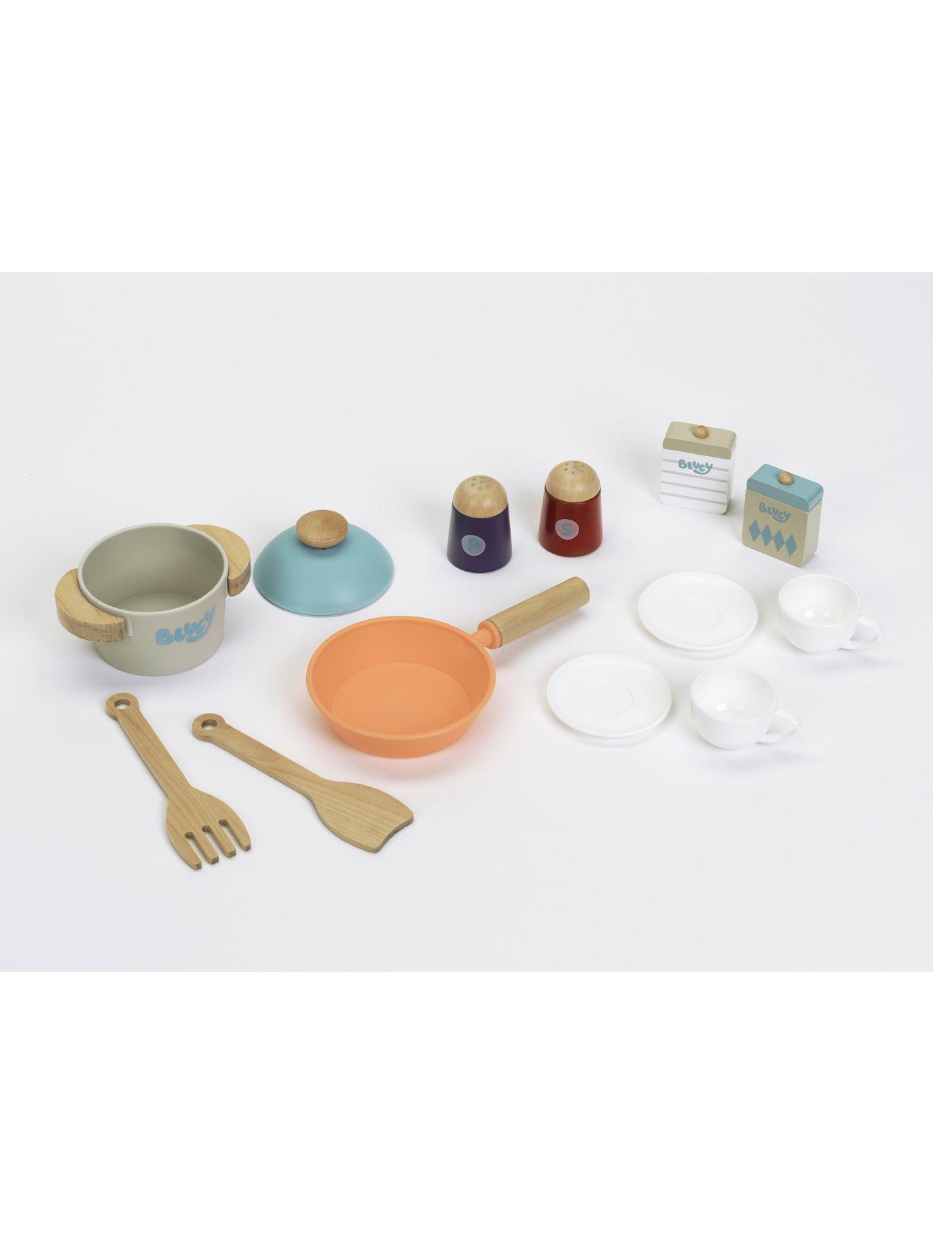 Image 7 of 7 of Bluey Sound And Light Family Kitchen Play Kitchen