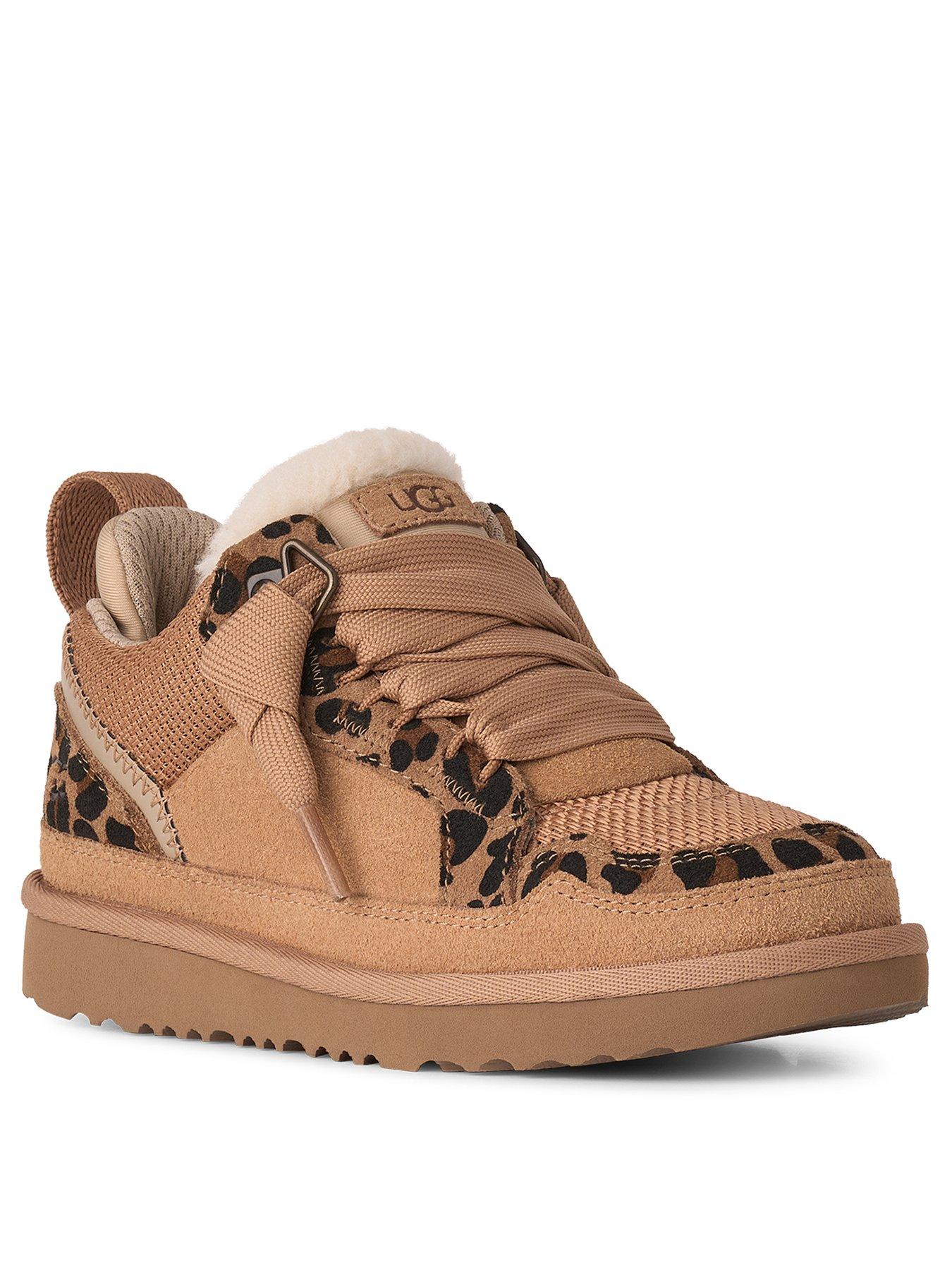 Image 2 of 6 of UGG Lowmel Spotted - Tan