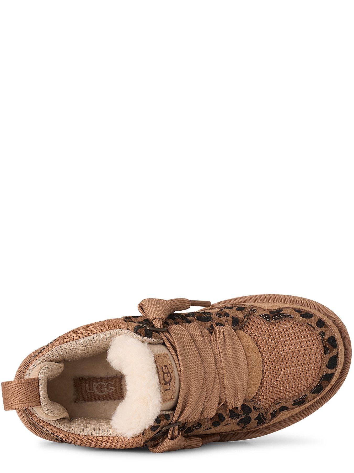 Image 4 of 6 of UGG Lowmel Spotted - Tan