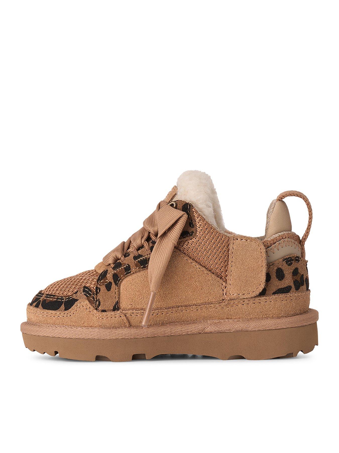Image 6 of 6 of UGG Lowmel Spotted - Tan