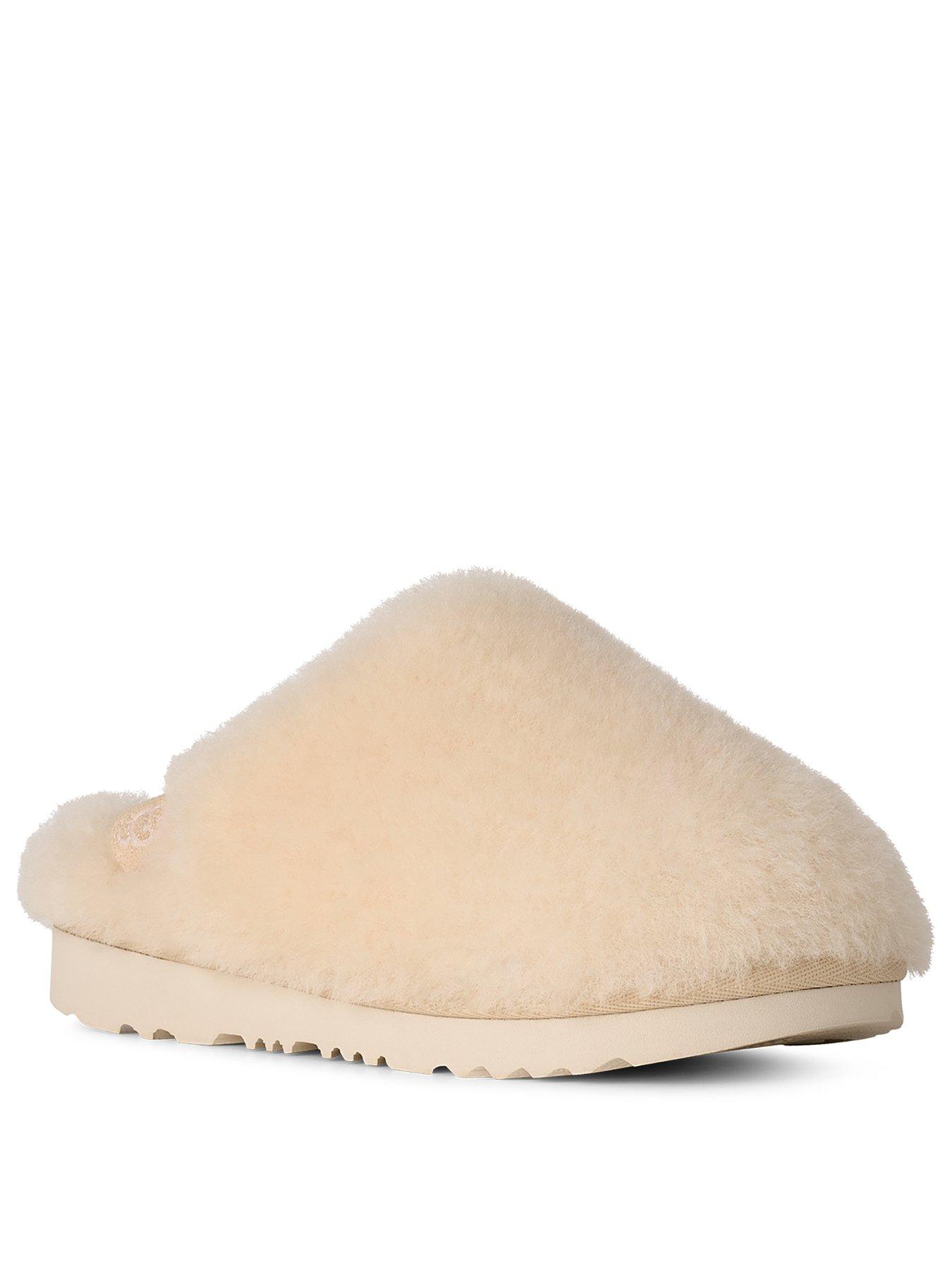 Image 2 of 6 of UGG Junior Classic Fluffed Slip-on Slipper - Natural