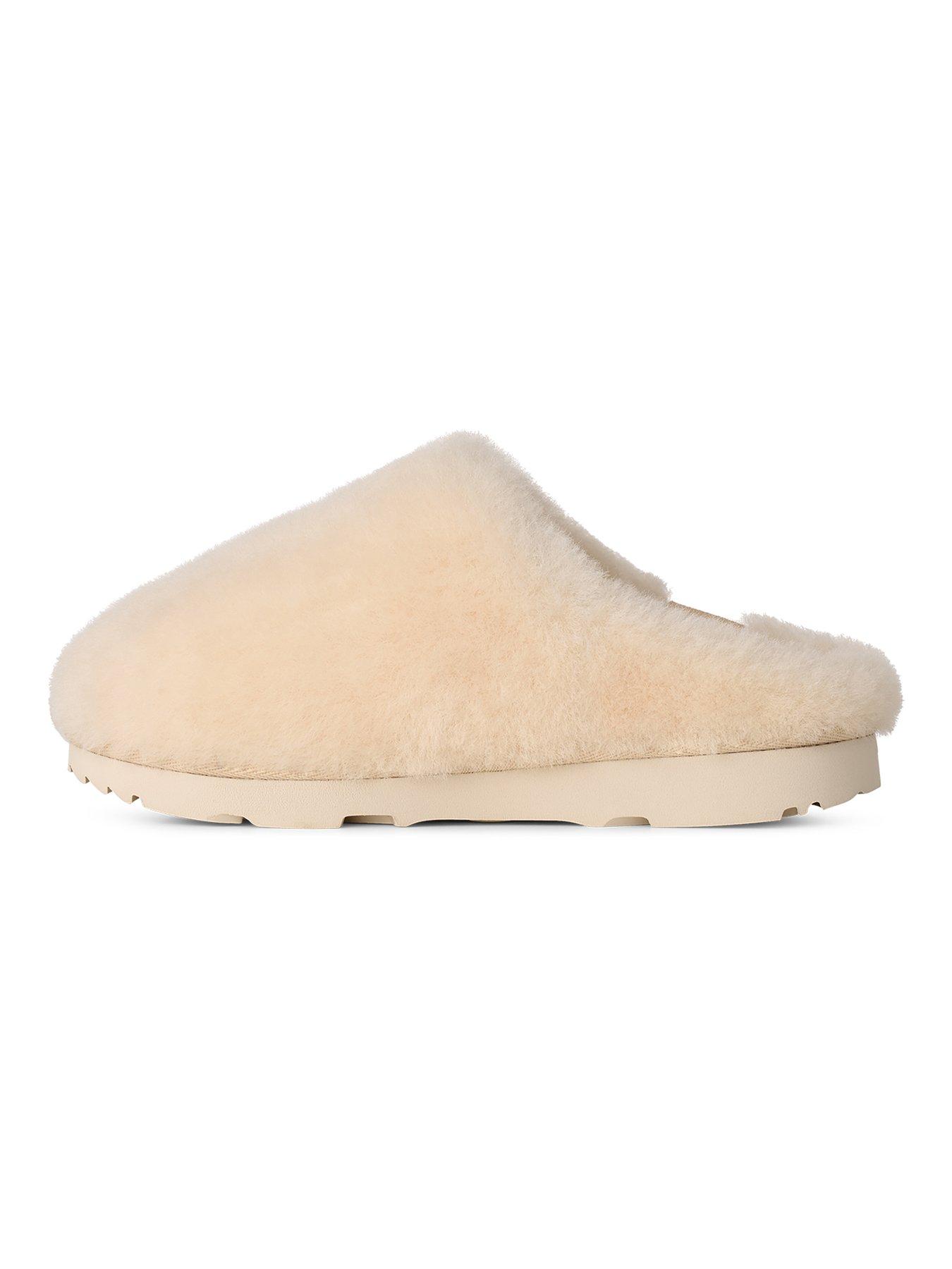 Image 6 of 6 of UGG Junior Classic Fluffed Slip-on Slipper - Natural