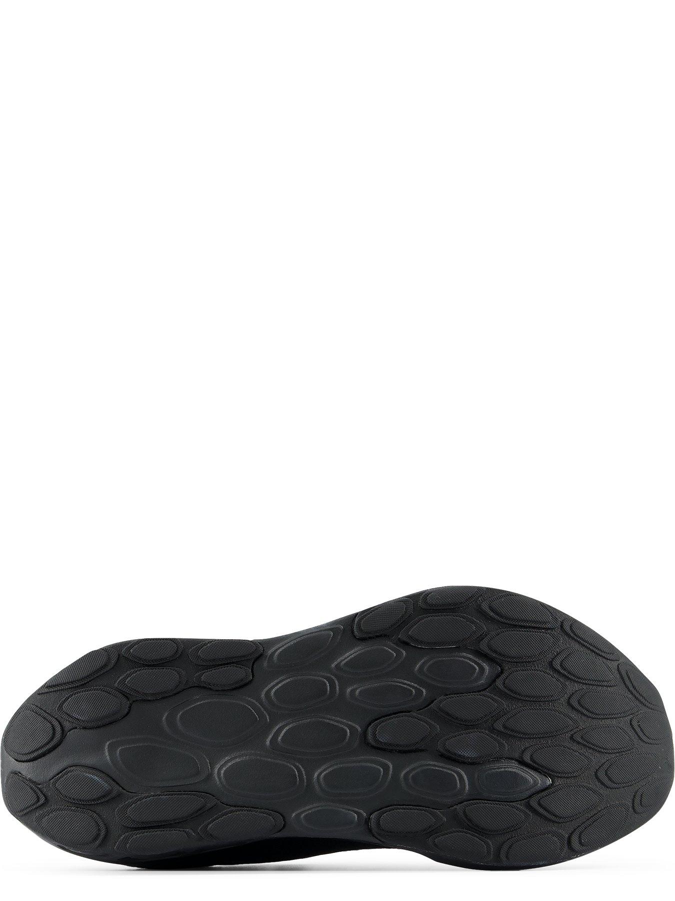 Image 4 of 5 of New Balance Junior Running 520 V9 Trainers - Black
