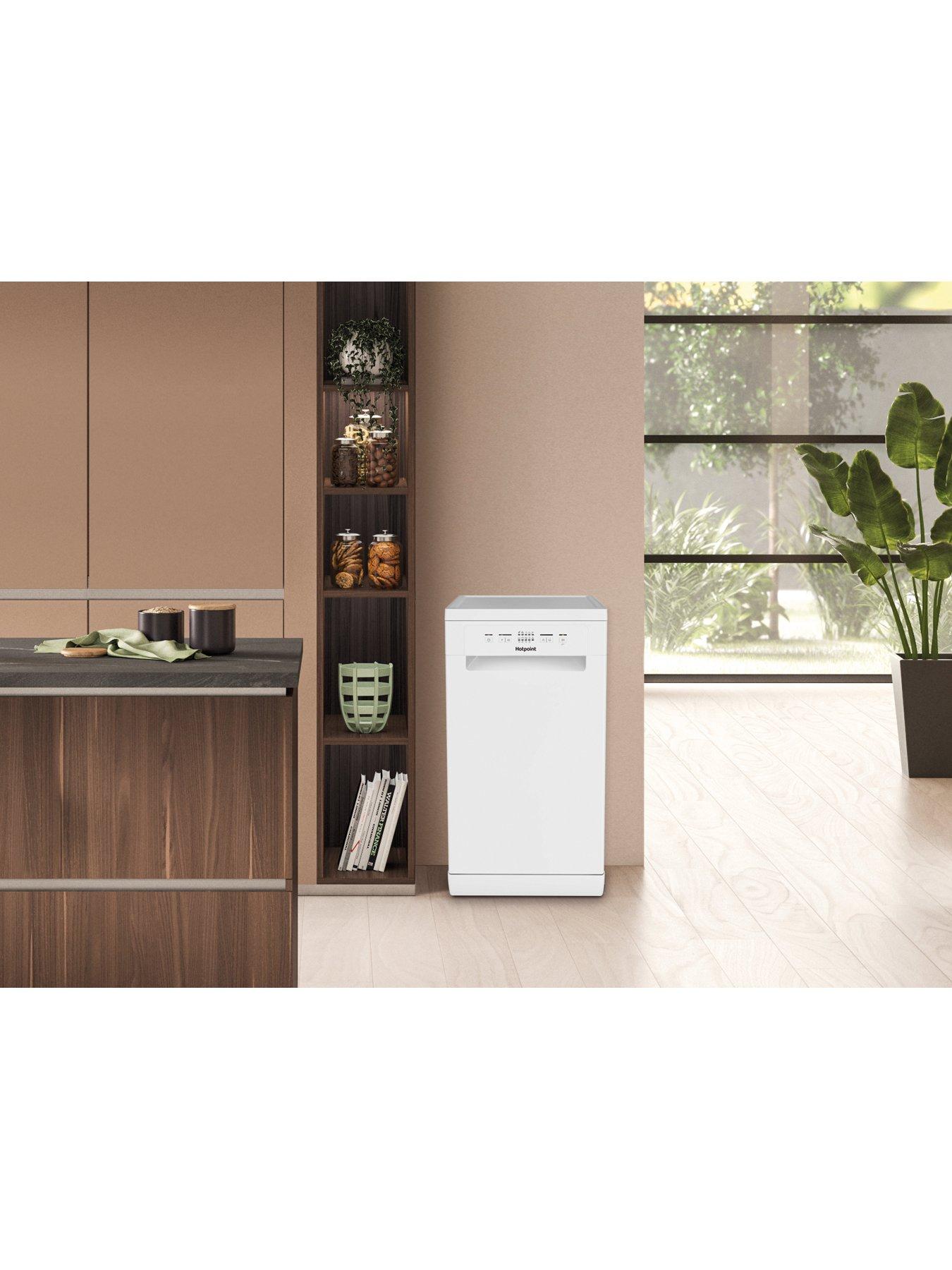 Image 3 of 7 of Hotpoint HP2FD10CS90WUK Freestanding Slimline Dishwasher - White