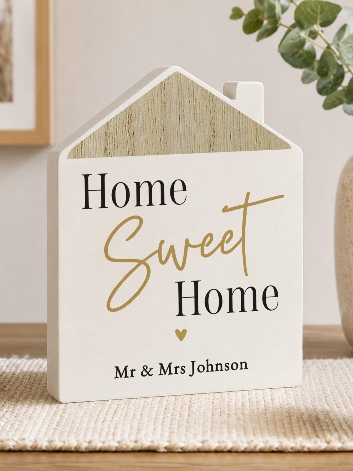 Image 3 of 4 of The Personalised Memento Company Personalised Black & Gold Wooden House Ornament