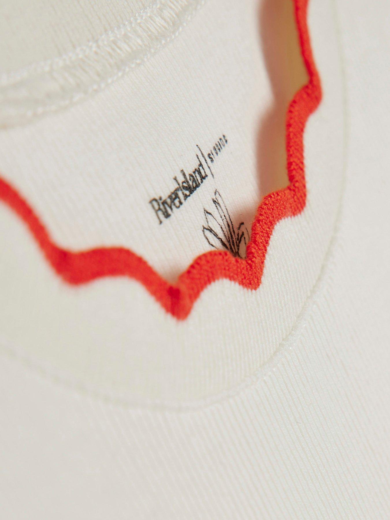 Image 6 of 6 of River Island Scallop Trim T-Shirt - White