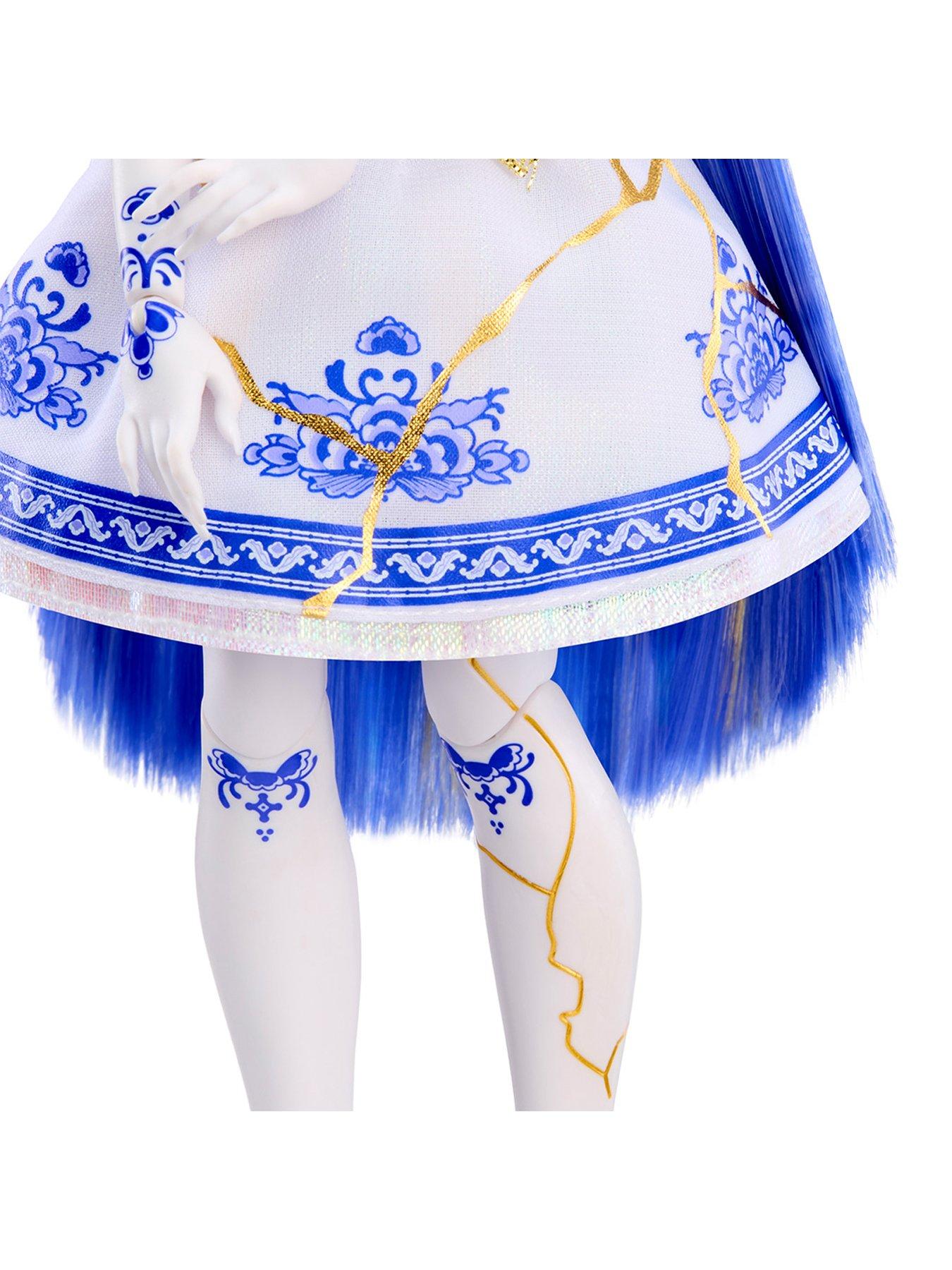Image 4 of 8 of Mirror Mi Suki Goldpetal Fashion Doll