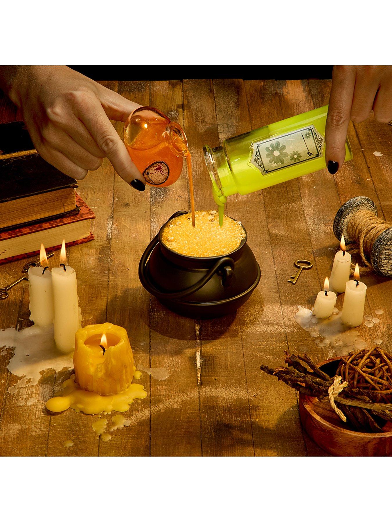 Image 2 of 8 of Slime Harry Potter&trade; Skele-Gro Potion Inspired Slime Kit<br />&nbsp;