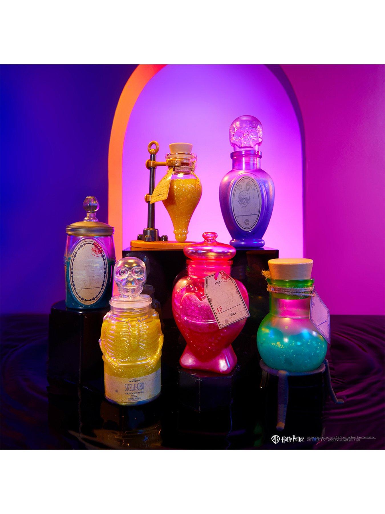 Image 7 of 8 of Slime Harry Potter&trade; Skele-Gro Potion Inspired Slime Kit<br />&nbsp;