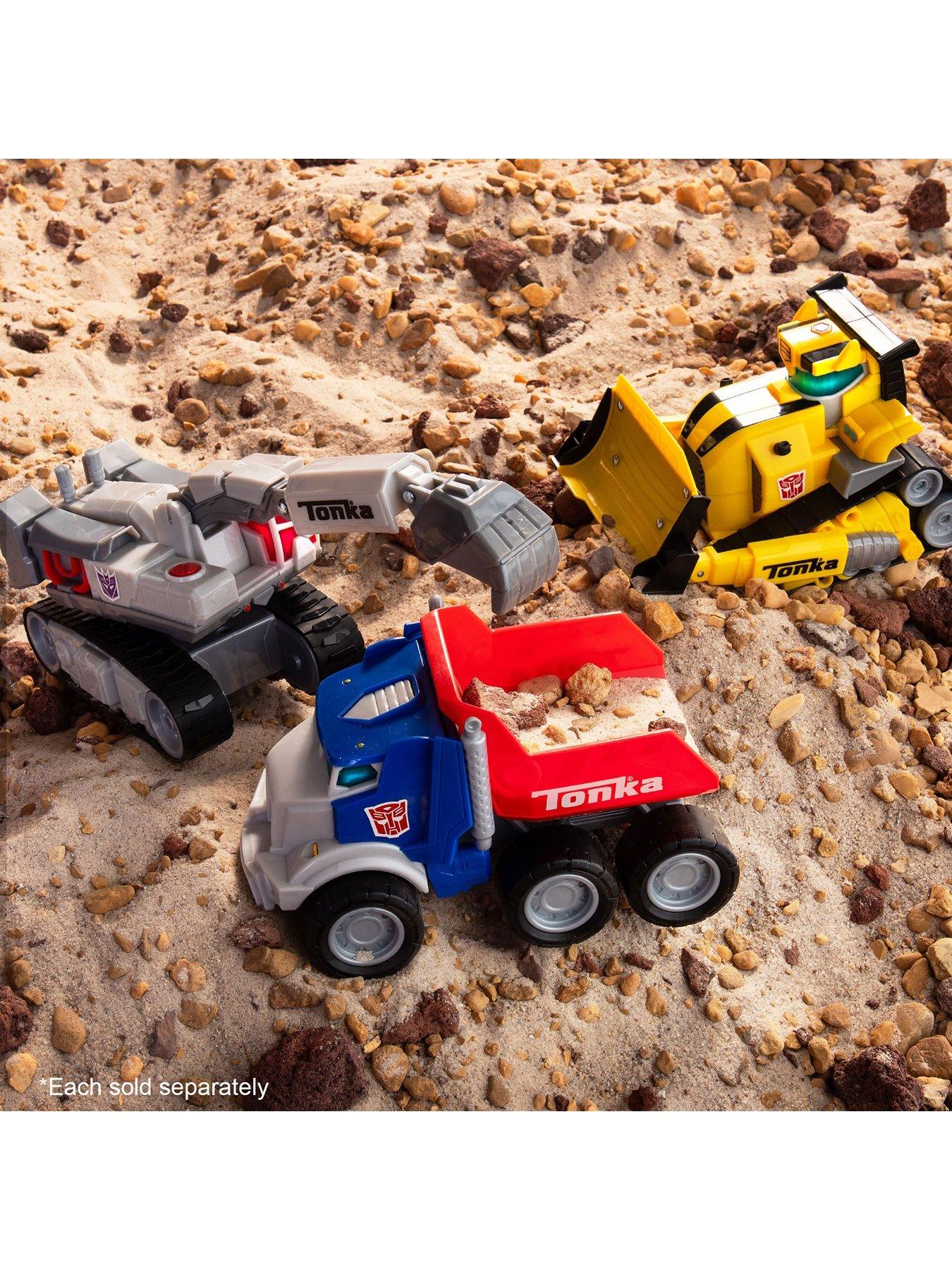 Image 4 of 8 of Tonka x Transformers - Bumblebee Bulldozer
