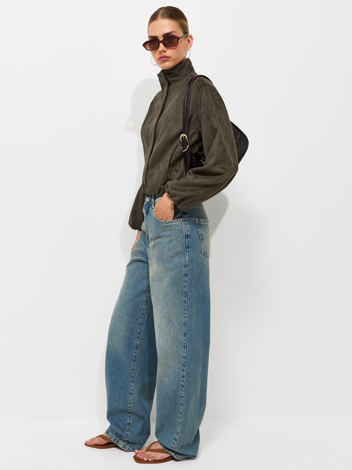 Image 4 of 6 of New Look Faux Suede Bubble Hem Jacket - Green