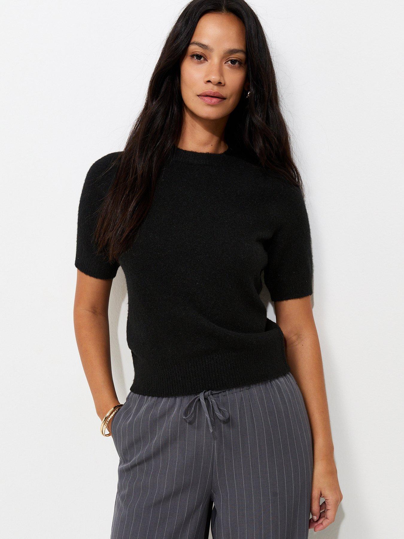 Image 1 of 6 of New Look Short Sleeve Midweight Knit T-Shirt - Black
