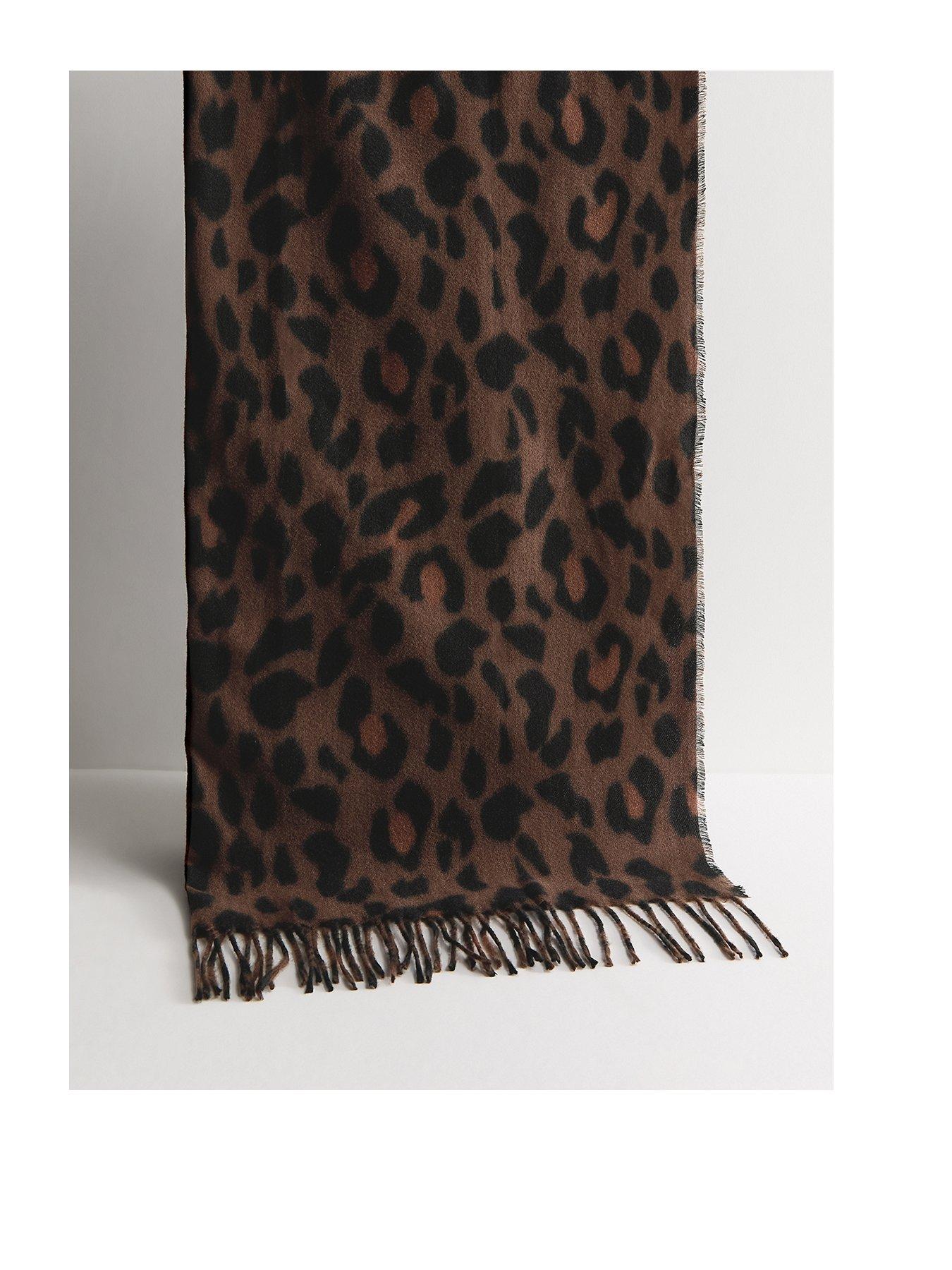 Image 1 of 3 of New Look Brown Leopard Print Knitted Scarf