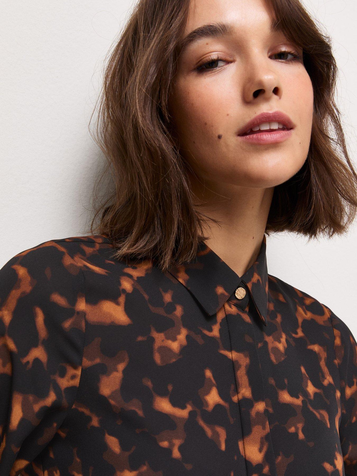 Image 3 of 5 of New Look Tortoiseshell Print Long Sleeve Shirt - Black