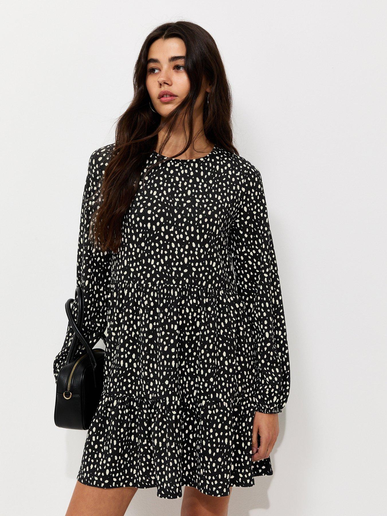 Image 1 of 5 of New Look Black Abstract Pattern Crinkle Texture Mini Smock Dress