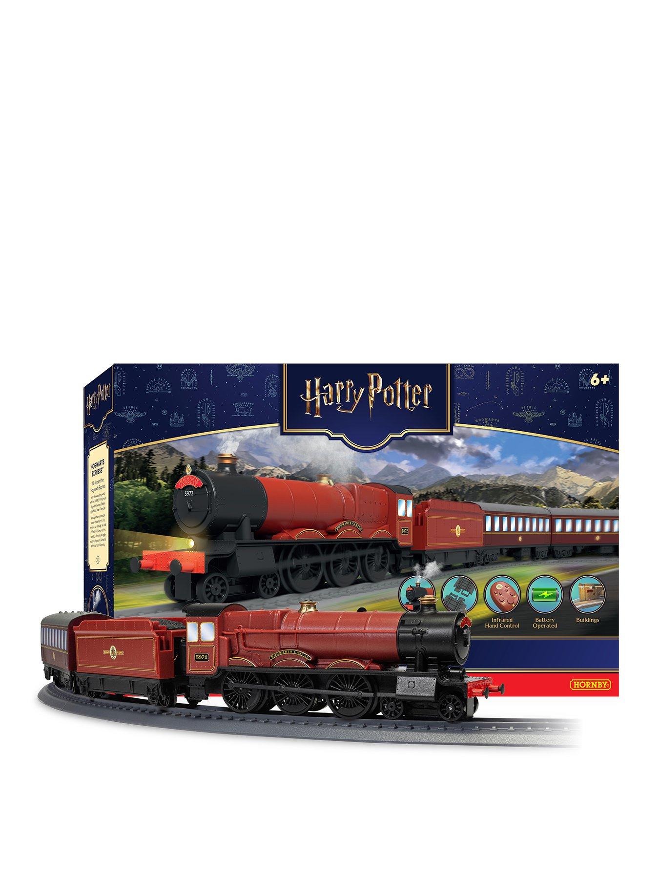 Image 1 of 7 of Hornby Harry Potter Steam And Light Hogwarts Express Train Set