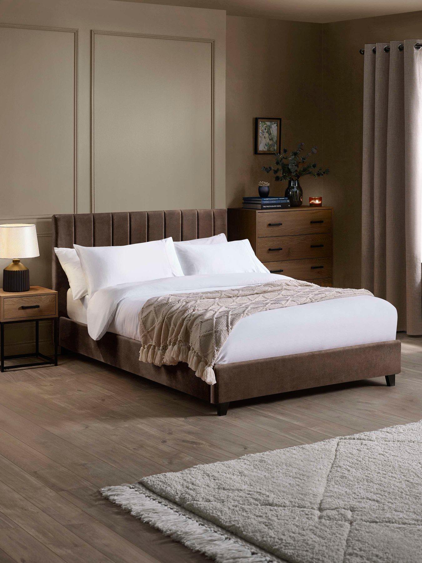Image 1 of 7 of Julian Bowen Aylen Ottoman Storage Bed