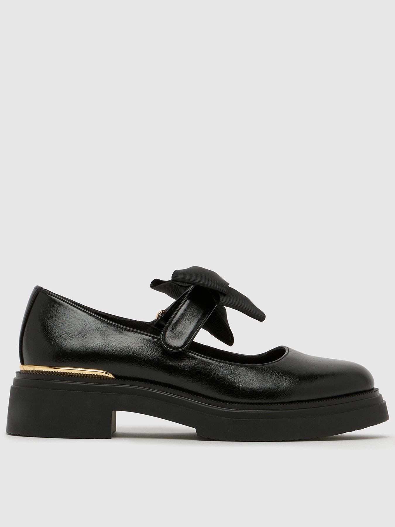 Schuh Bow Detail Mary Jane Shoes with Low Block Heel - Black