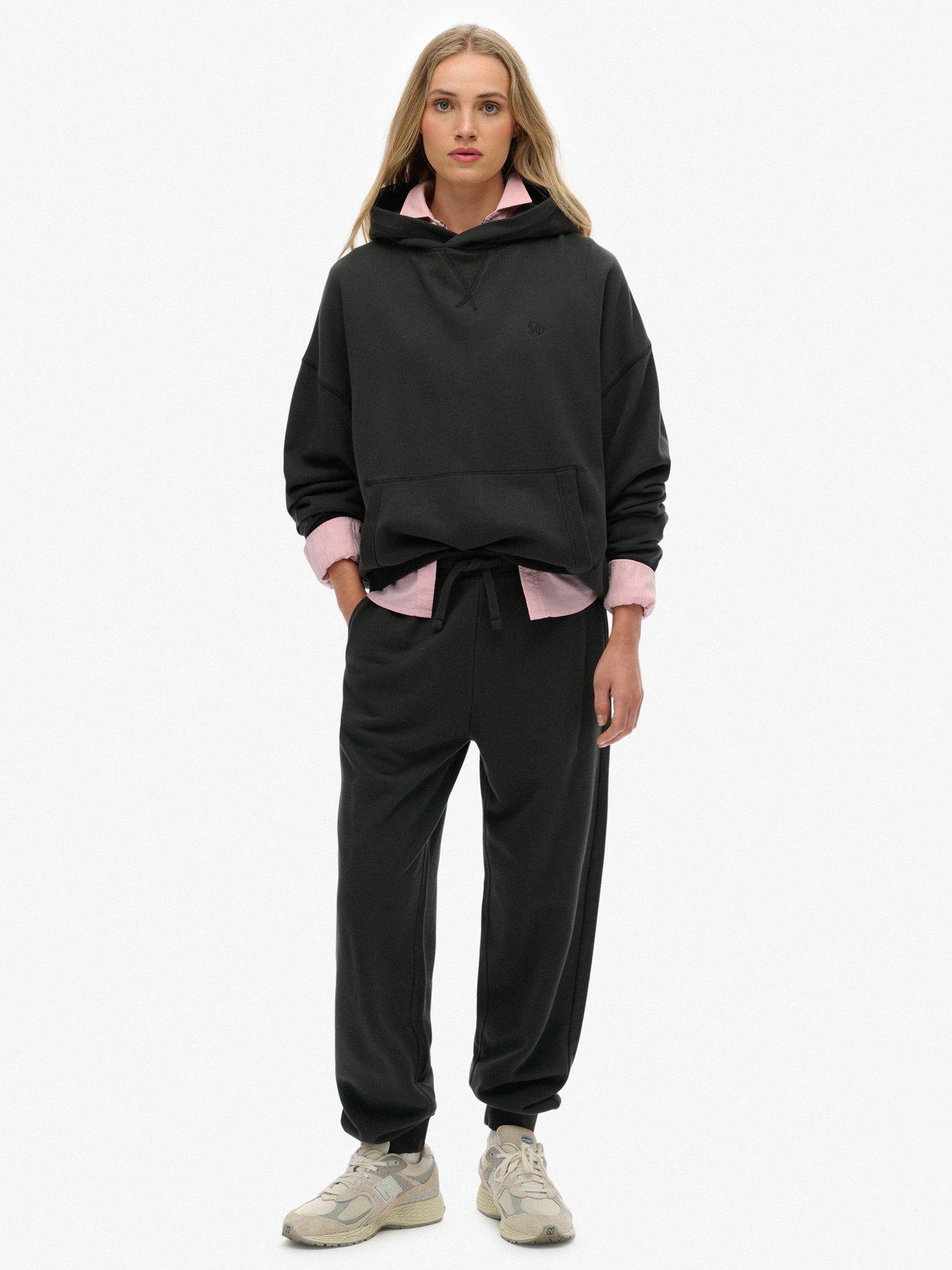 Image 3 of 6 of Superdry Studios Relaxed Hoodie - Black