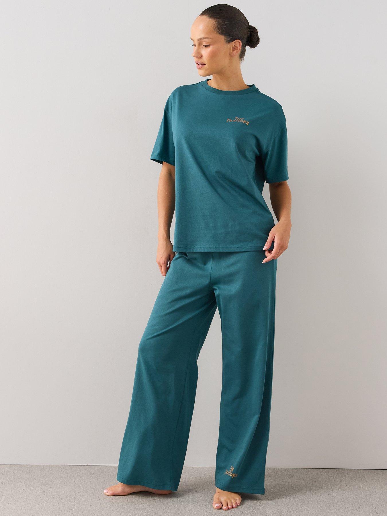Image 3 of 6 of The Very Collection Ladies The Traitors Pyjamas