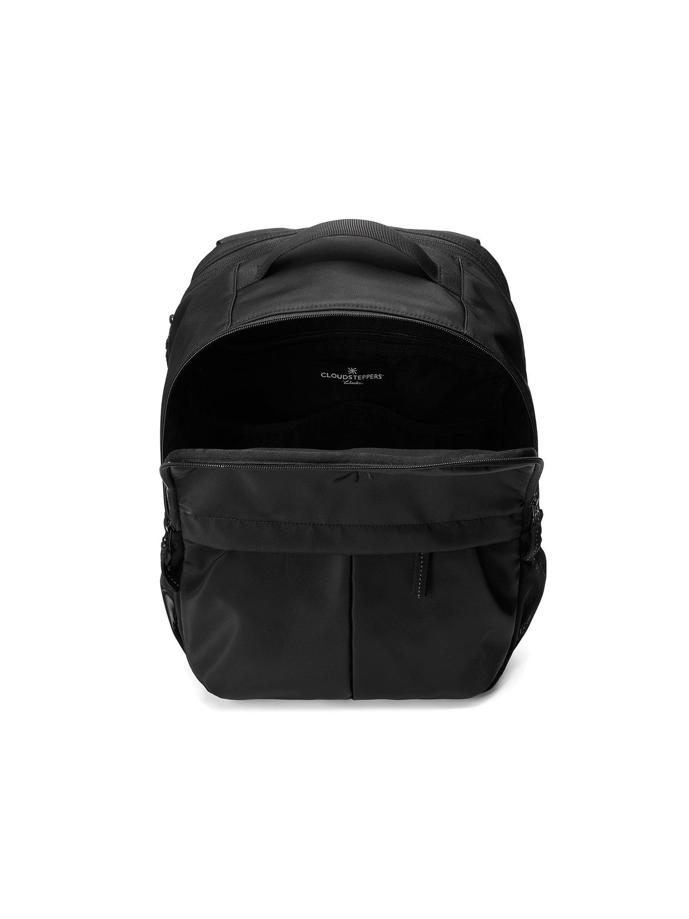 Image 4 of 6 of Clarks Cs Zippa Bp - Black
