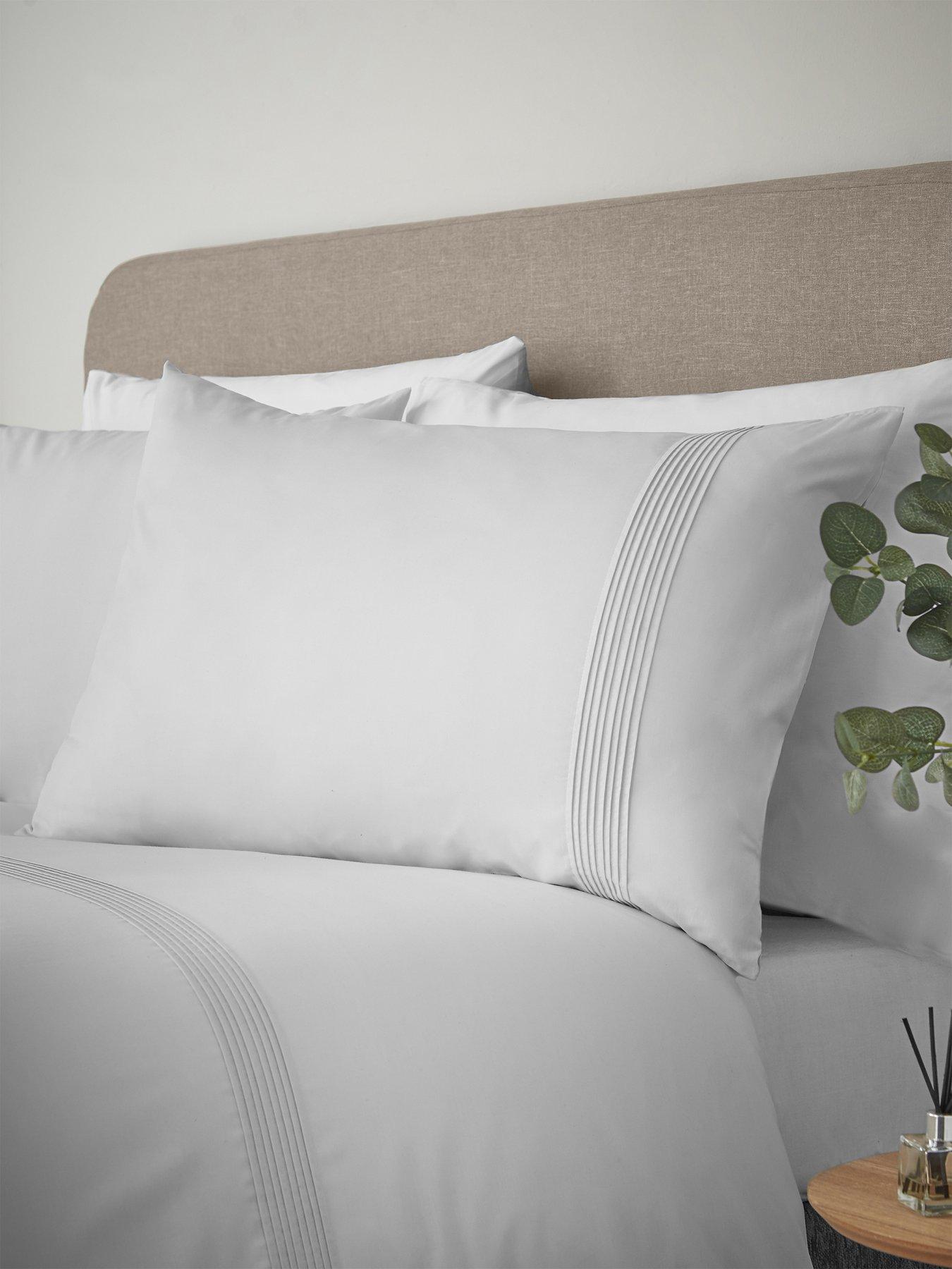 Catherine Lansfield Pintuck Easy Iron Percale Duvet Cover Set