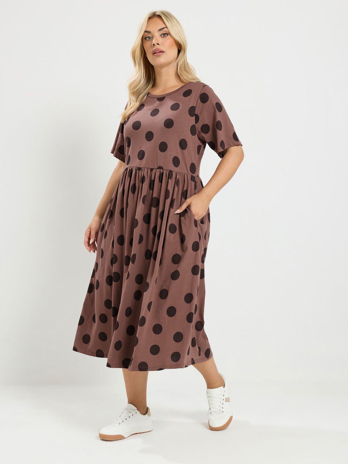 Image 3 of 4 of Yours Curve Polka Dot Dress - Brown