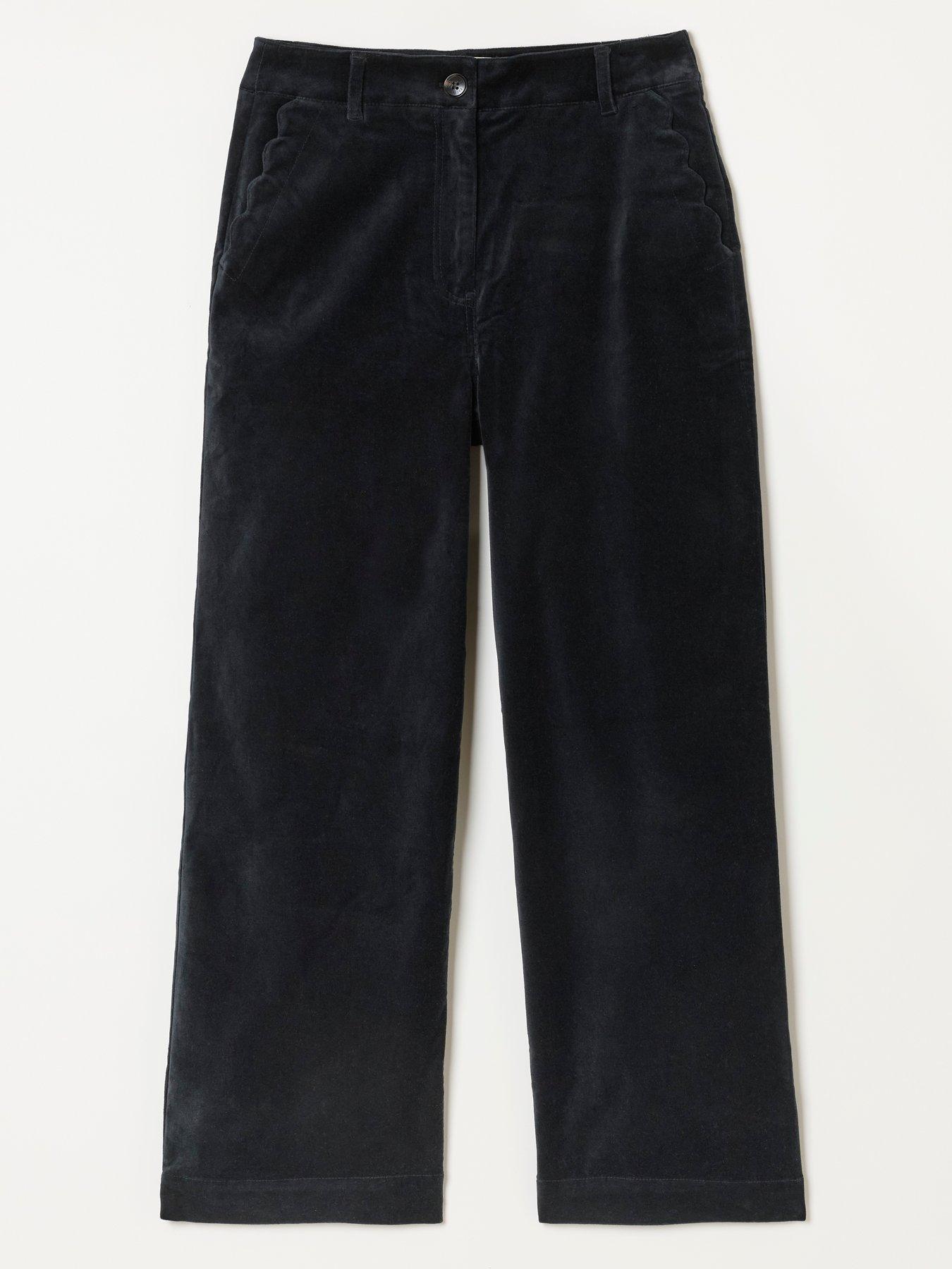 Image 6 of 6 of FatFace Hove Velvet Black