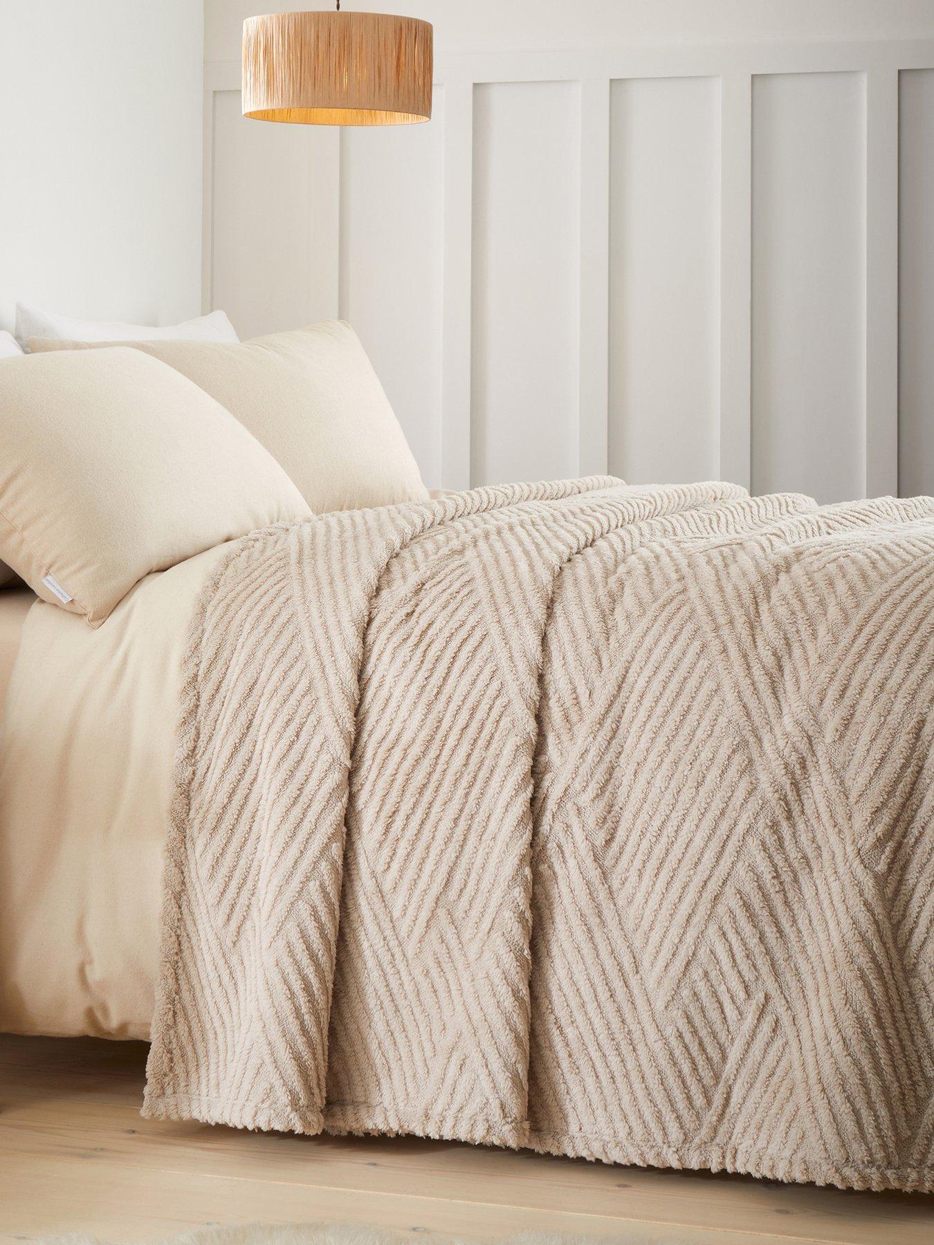 Catherine Lansfield Super Thermal Warm and Cosy Large Throw 200x220cm
