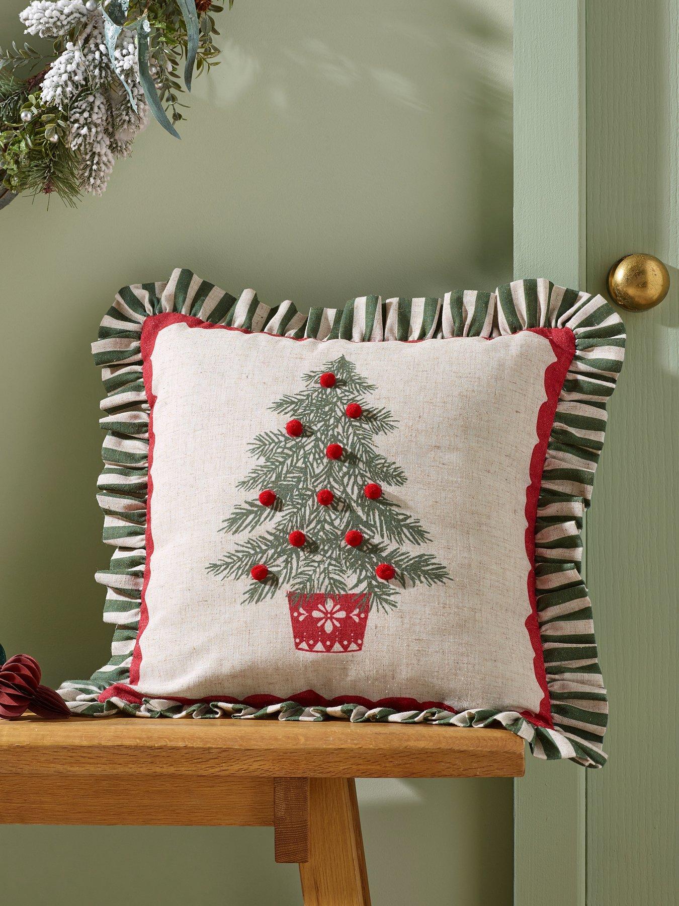 Catherine Lansfield Unisex Green 'Frilled Christmas Tree' Cushion In | Size: 45 Cm X 45 Cm - Image 7