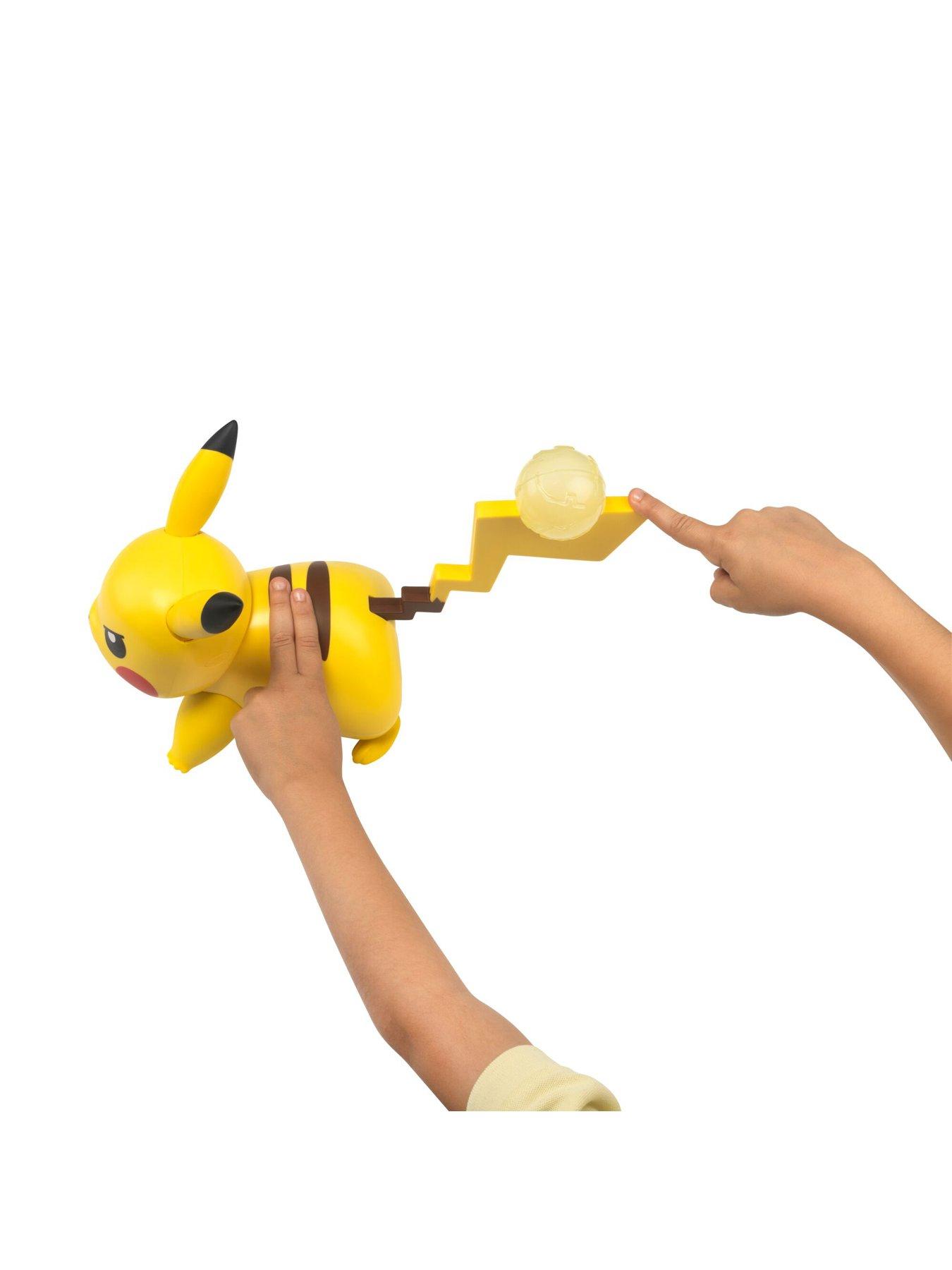 Image 3 of 8 of Pokemon Light-Up Battle Action Pikachu Interactive Deluxe Figure