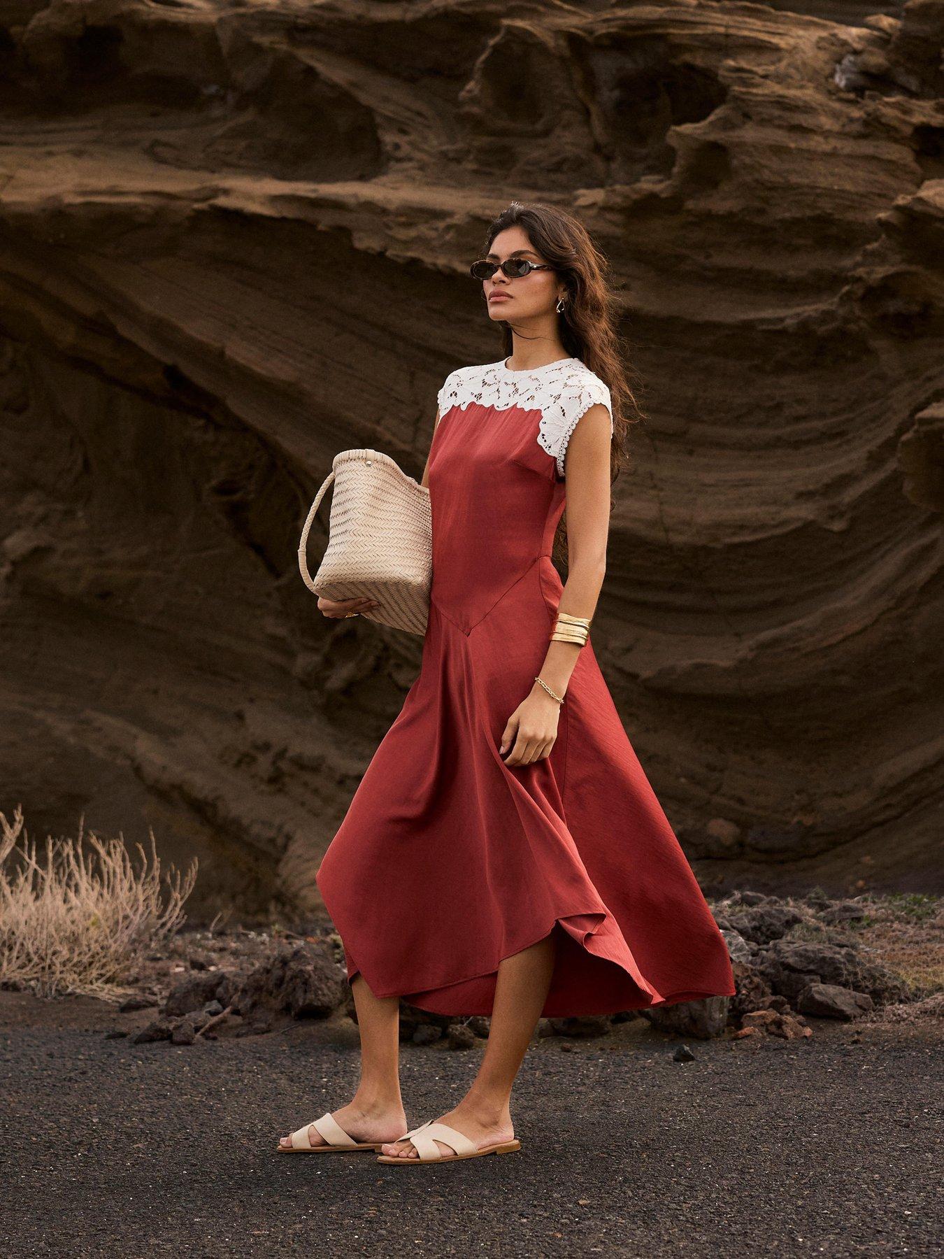 red midi dress uk Roman Red Spotted Sweetheart Stretch Midi Dress - 10